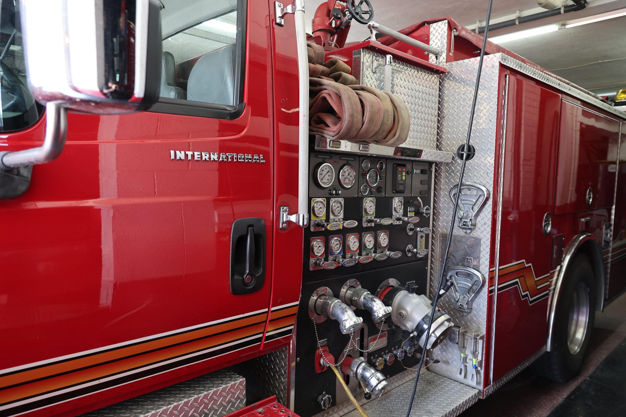 2001 Pierce International Pumper - image 4