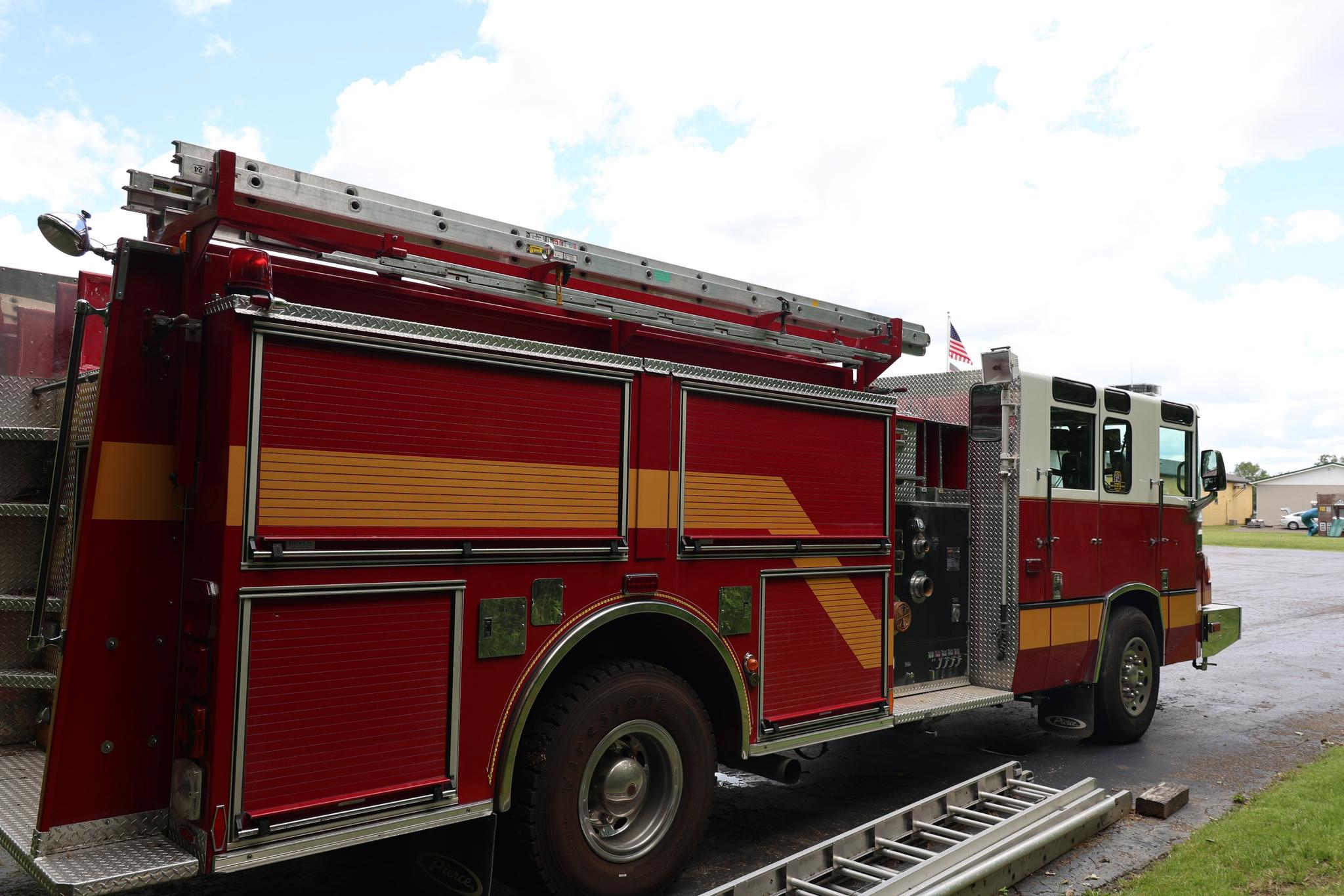 1997 Pierce Quantum Pumper - image 5