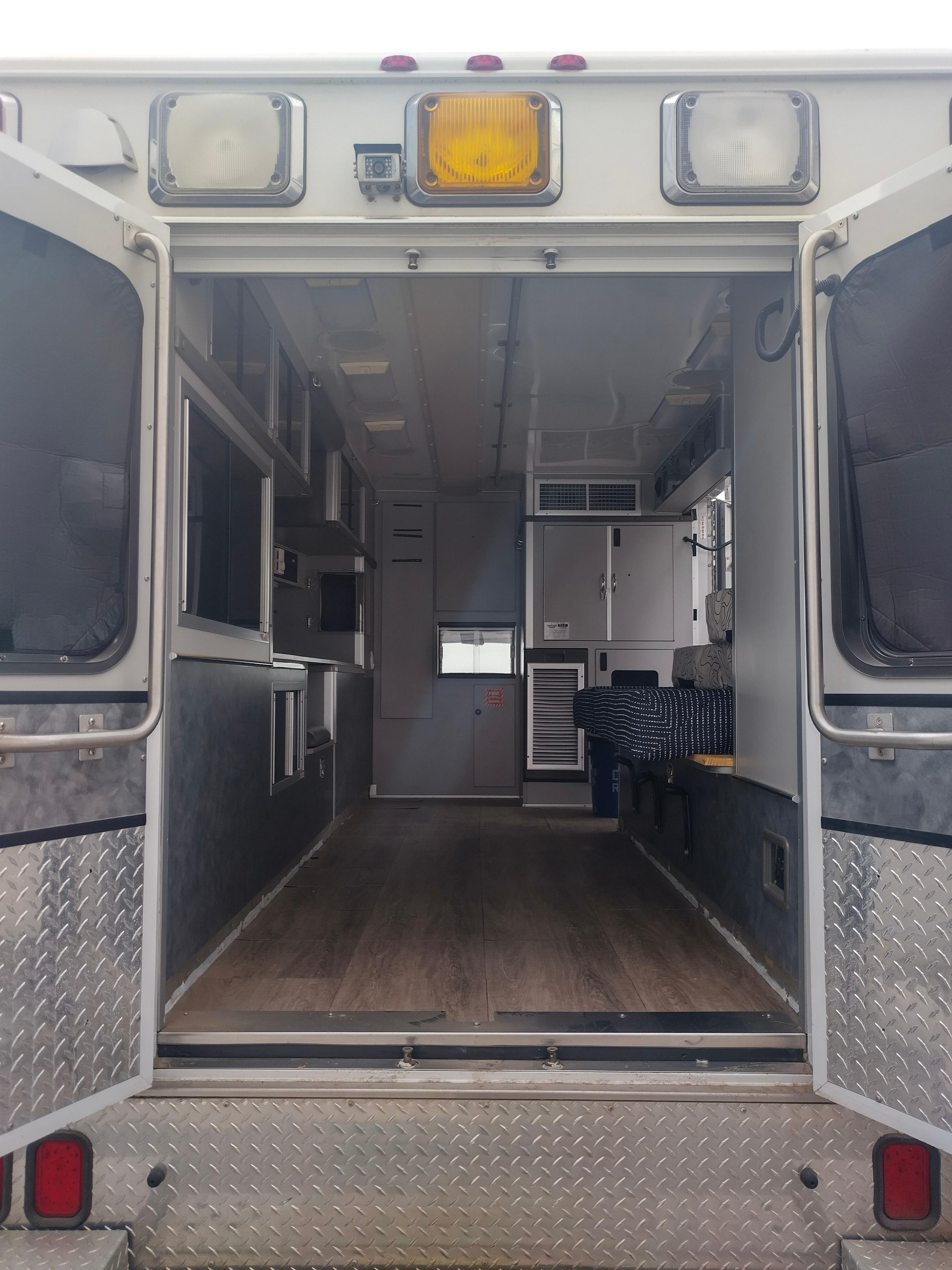2007 Wheeled Coach Ford 4x4 Type I Ambulance - image 17