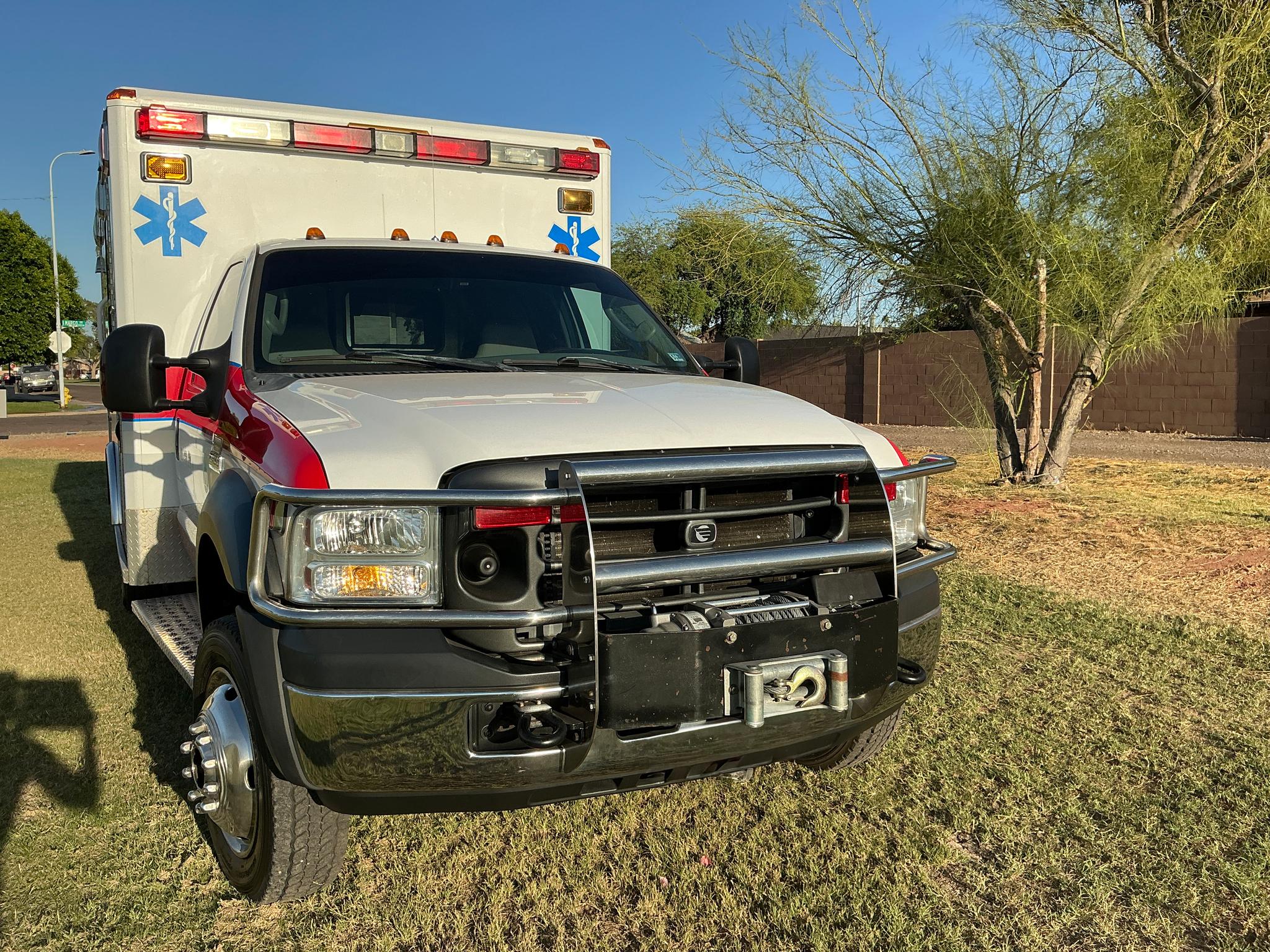 2007 Wheeled Coach Ford 4x4 Type I Ambulance - image 2