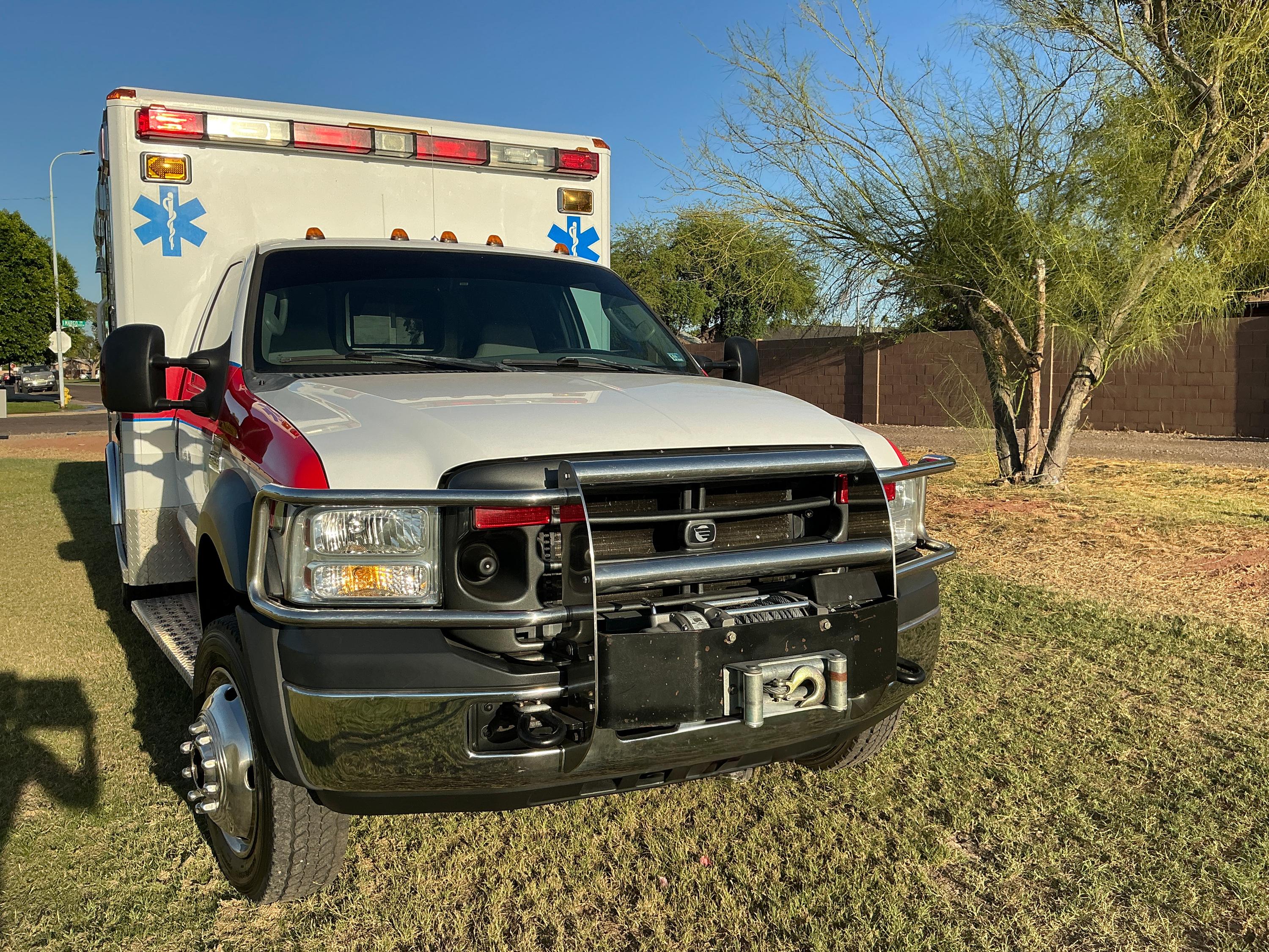 2007 Wheeled Coach Ford 4x4 Type I Ambulance - image 2