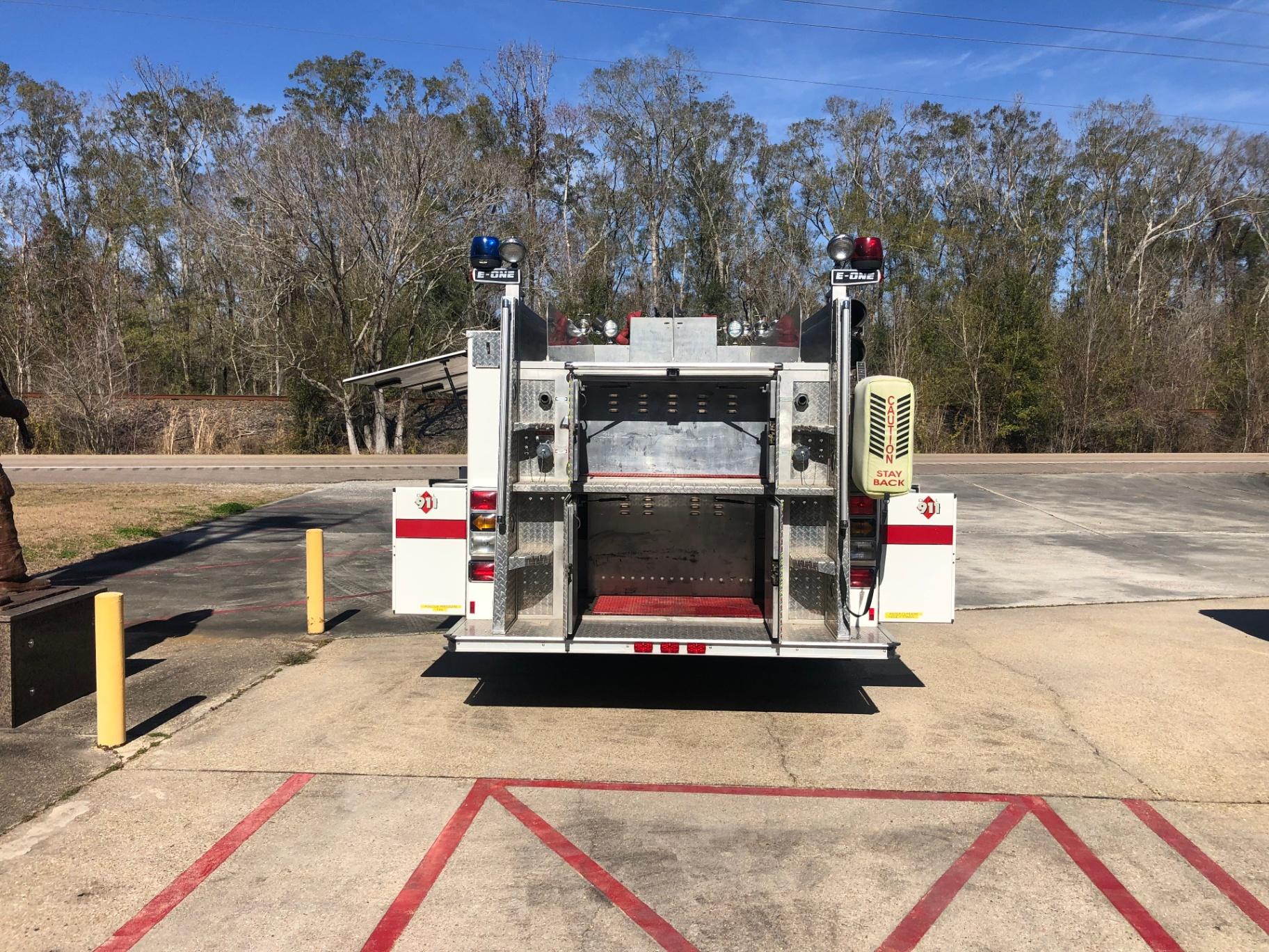 1998 E-One International Pumper - image 5