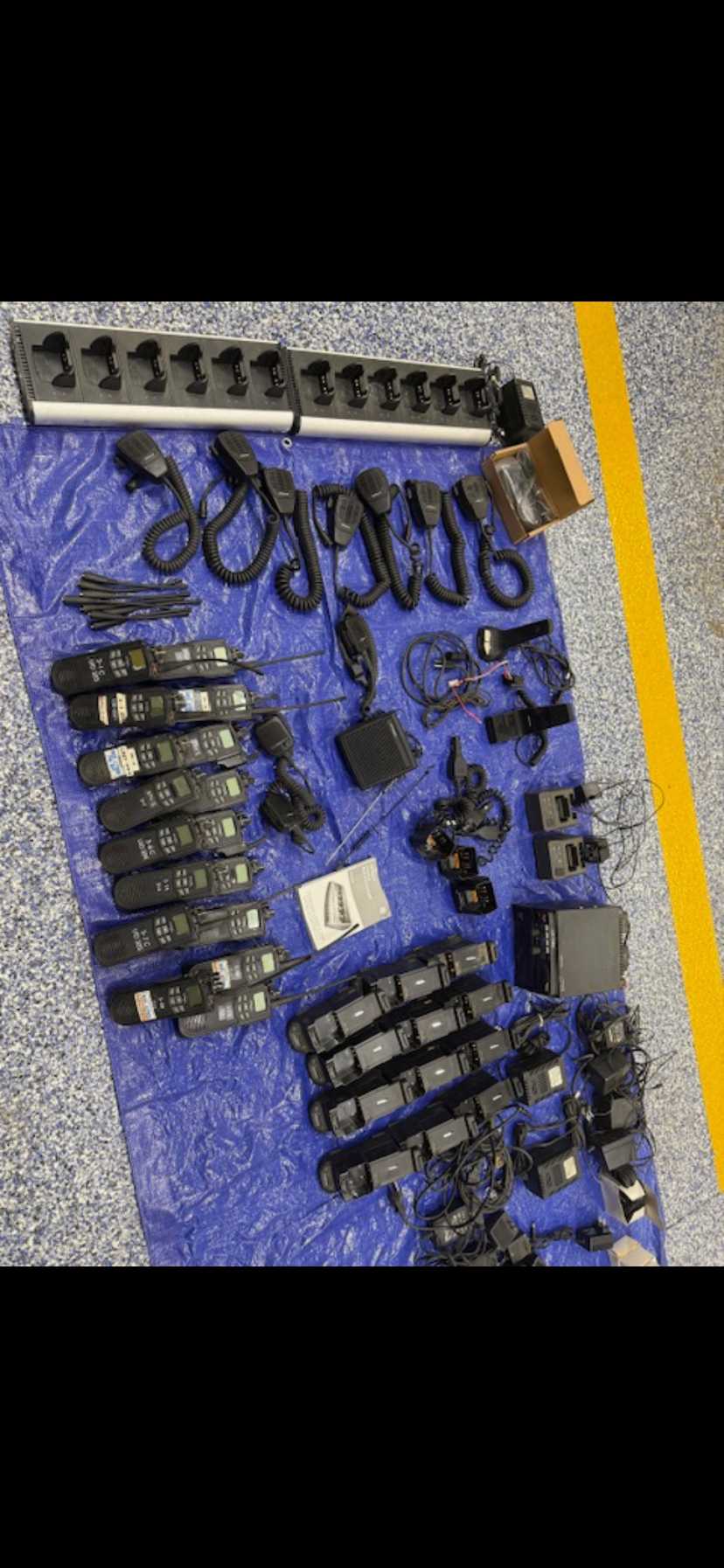 EF Johnson 800 radios — photo 4