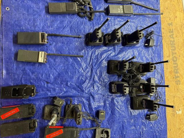 Used Radios - image 5
