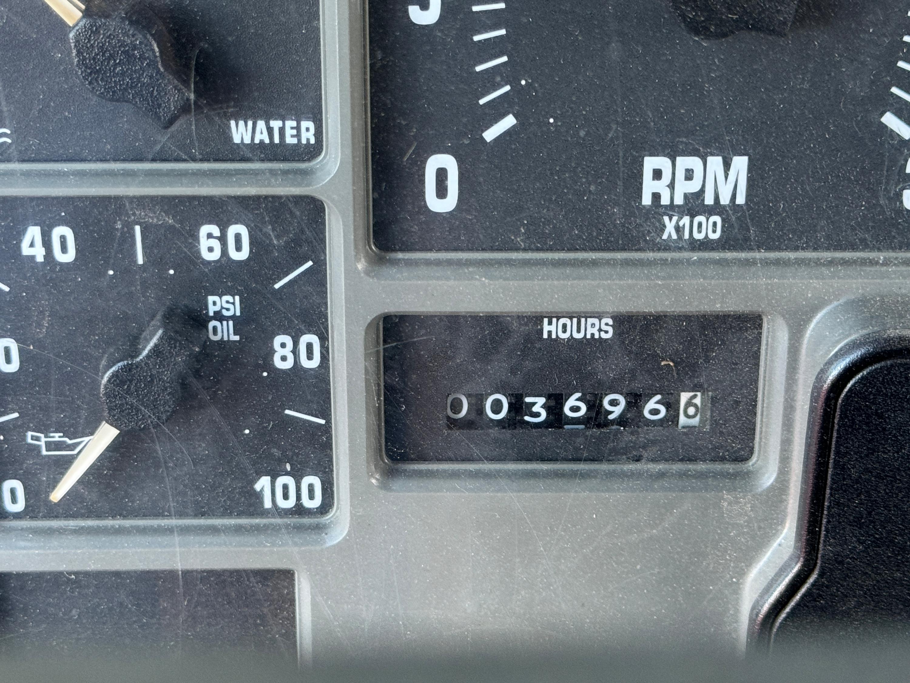 1996 International Navistar 4700 4 x 2 - image 6