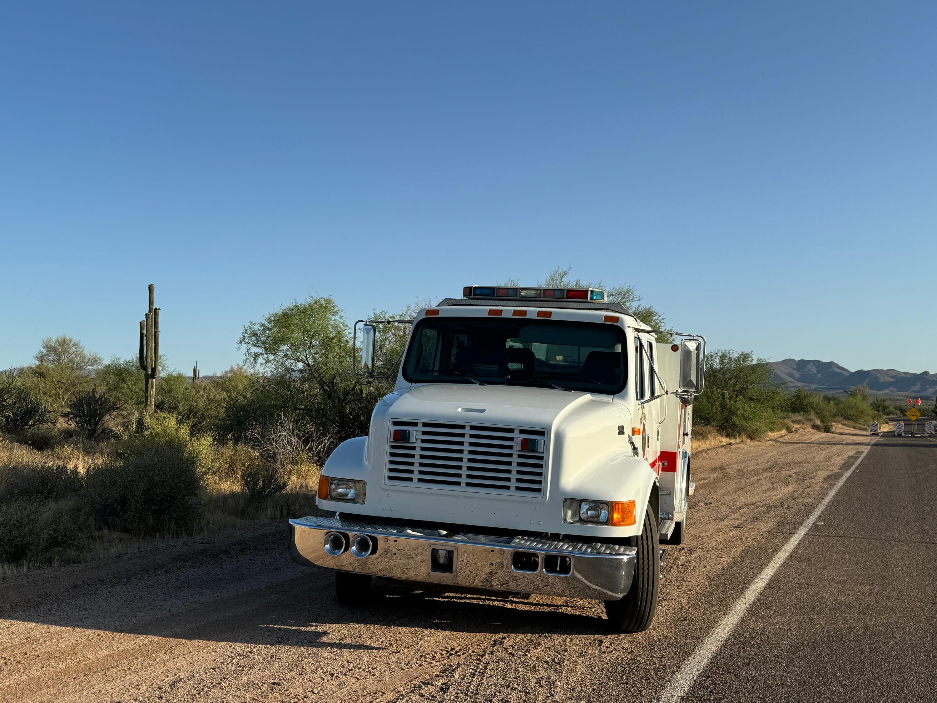 1996 International Navistar 4700 4 x 2 - image 14