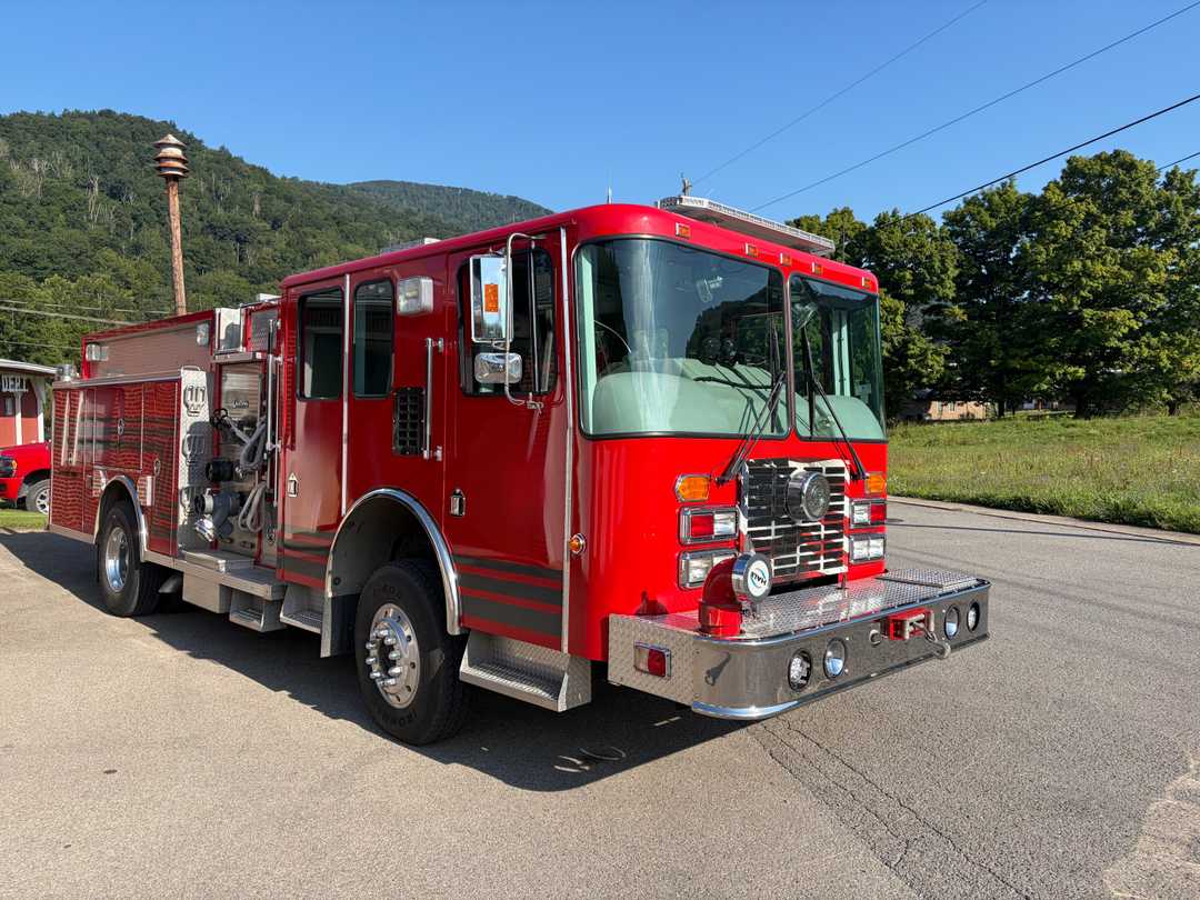 1996 HME 4x4 Pumper