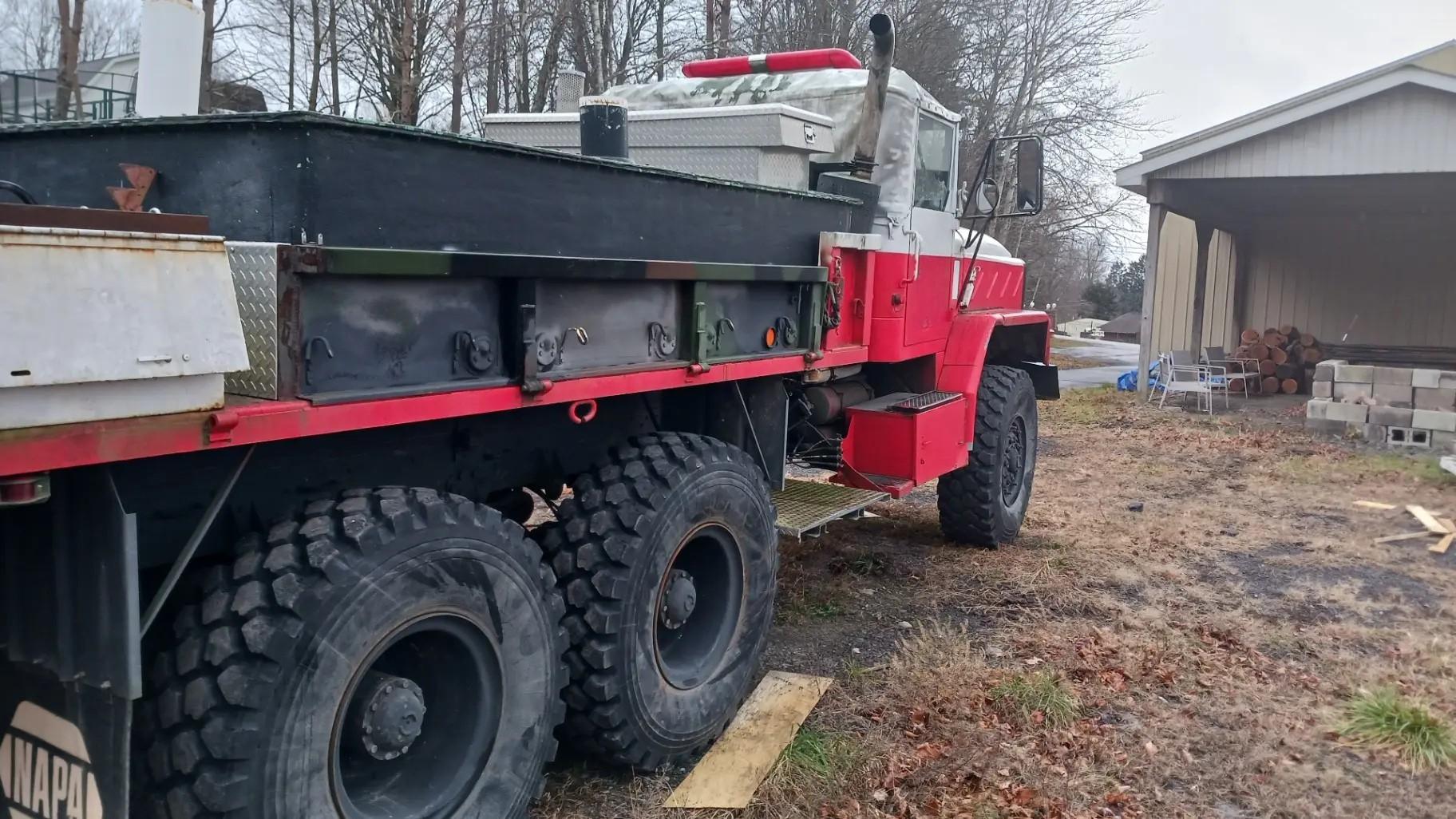 1991 BMY Brush Truck - image 3
