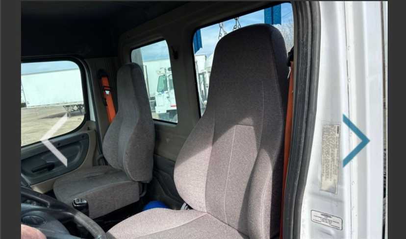 2016 Freightliner Cascadia with only 224,000 — photo 5