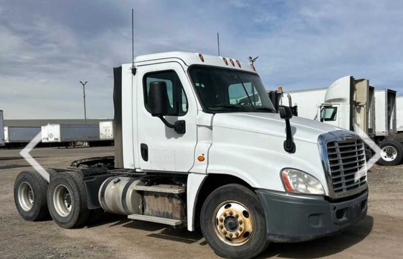 2016 Freightliner Cascadia with only 224,000 — photo 2