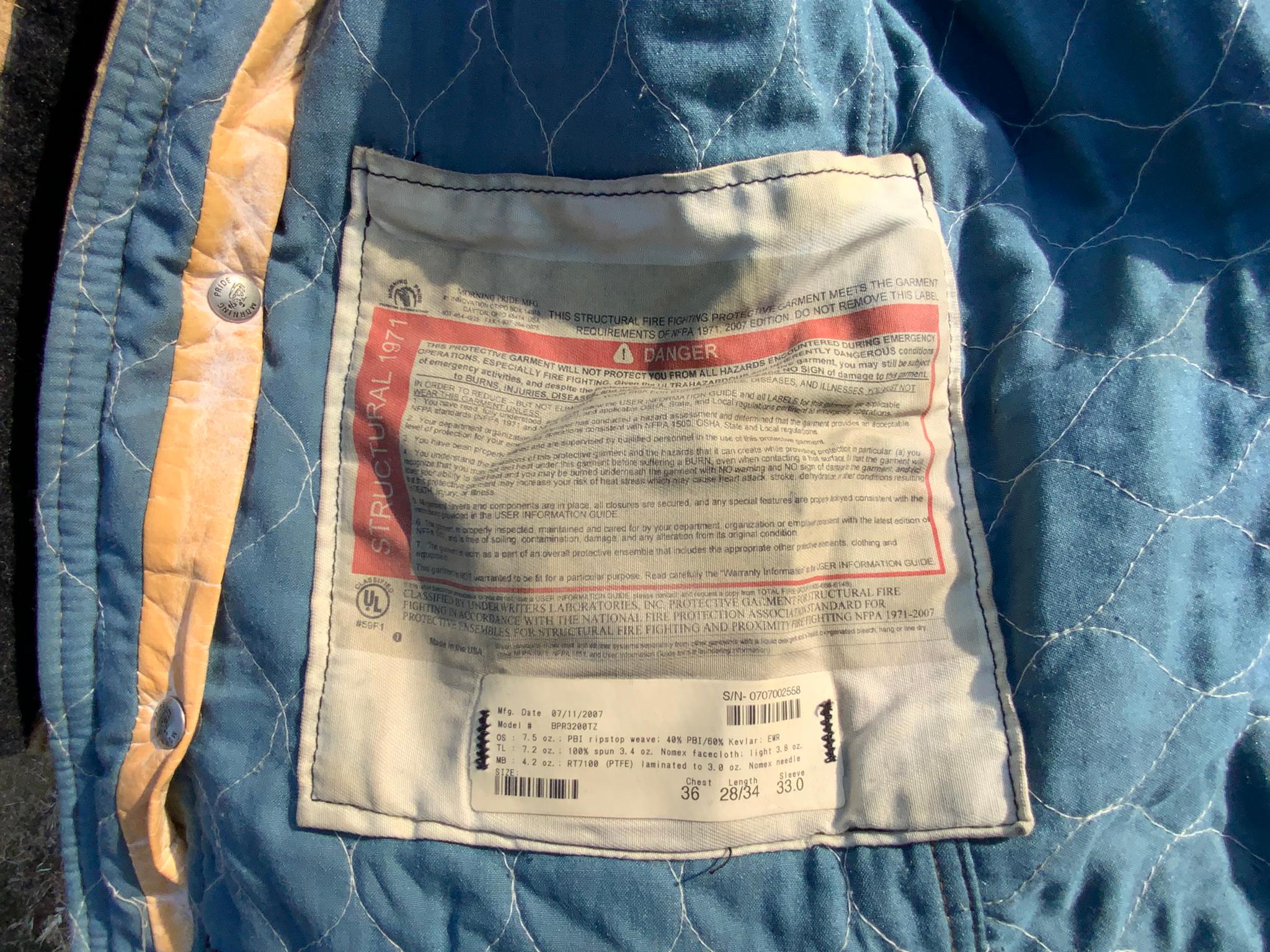 Used Morning Pride Turnout Coat (Size: 36 chest, length 28/34, sleeve 33) - image 3