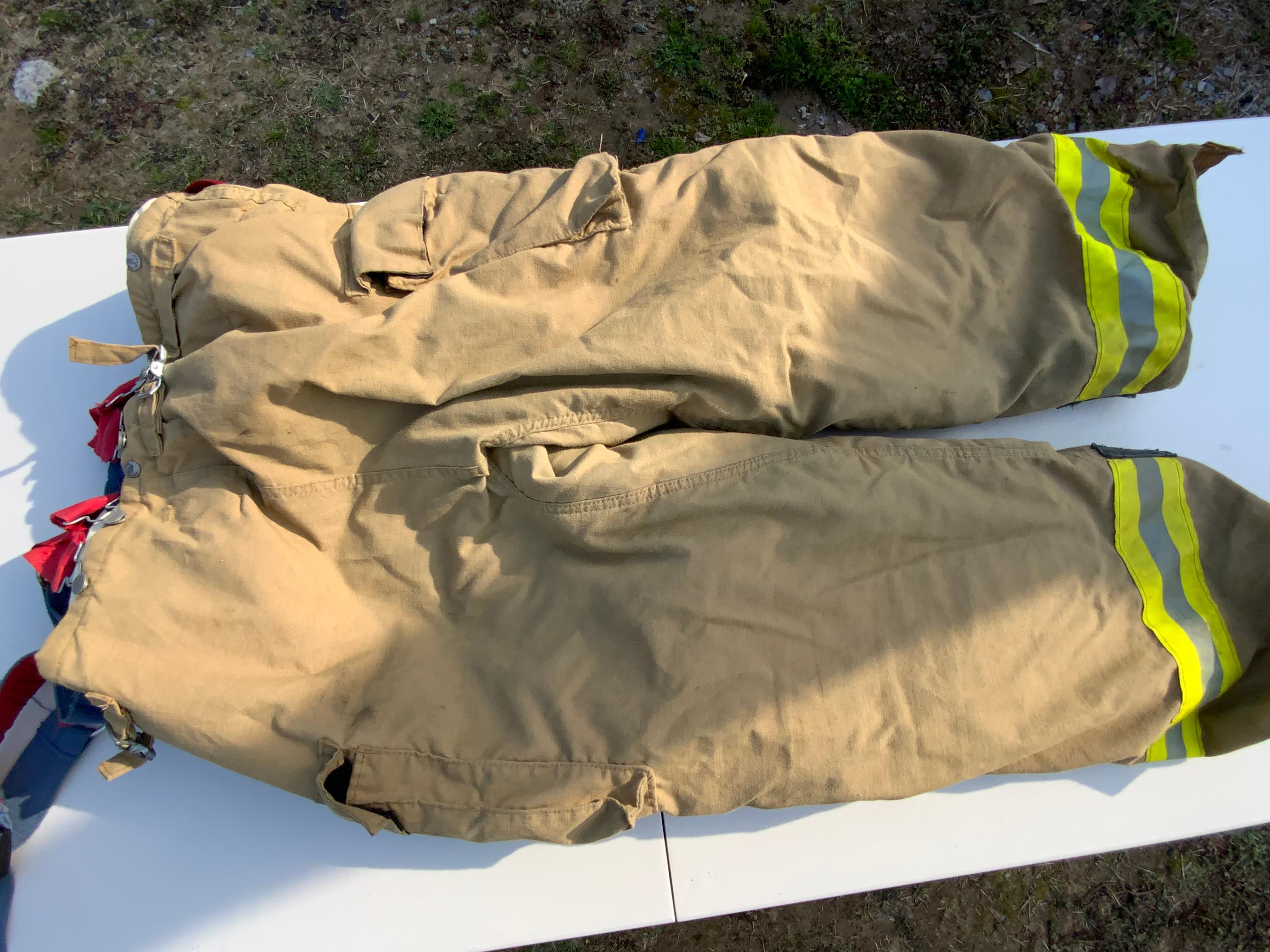 Used Morning Pride Turnout Pants (Size: 44x32) - image 2