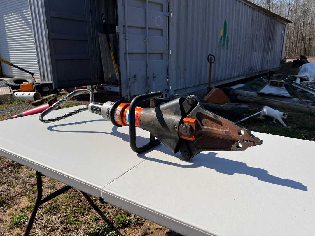 Holmatro Combination Rescue Tool (Model: 3150-UL)