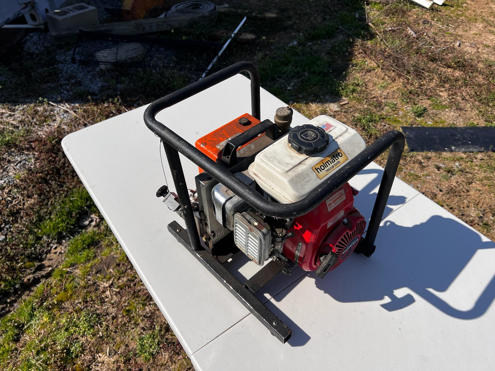 Holmatro Hydraulic Pump (Model 2035) - Rescue Tools - image 8