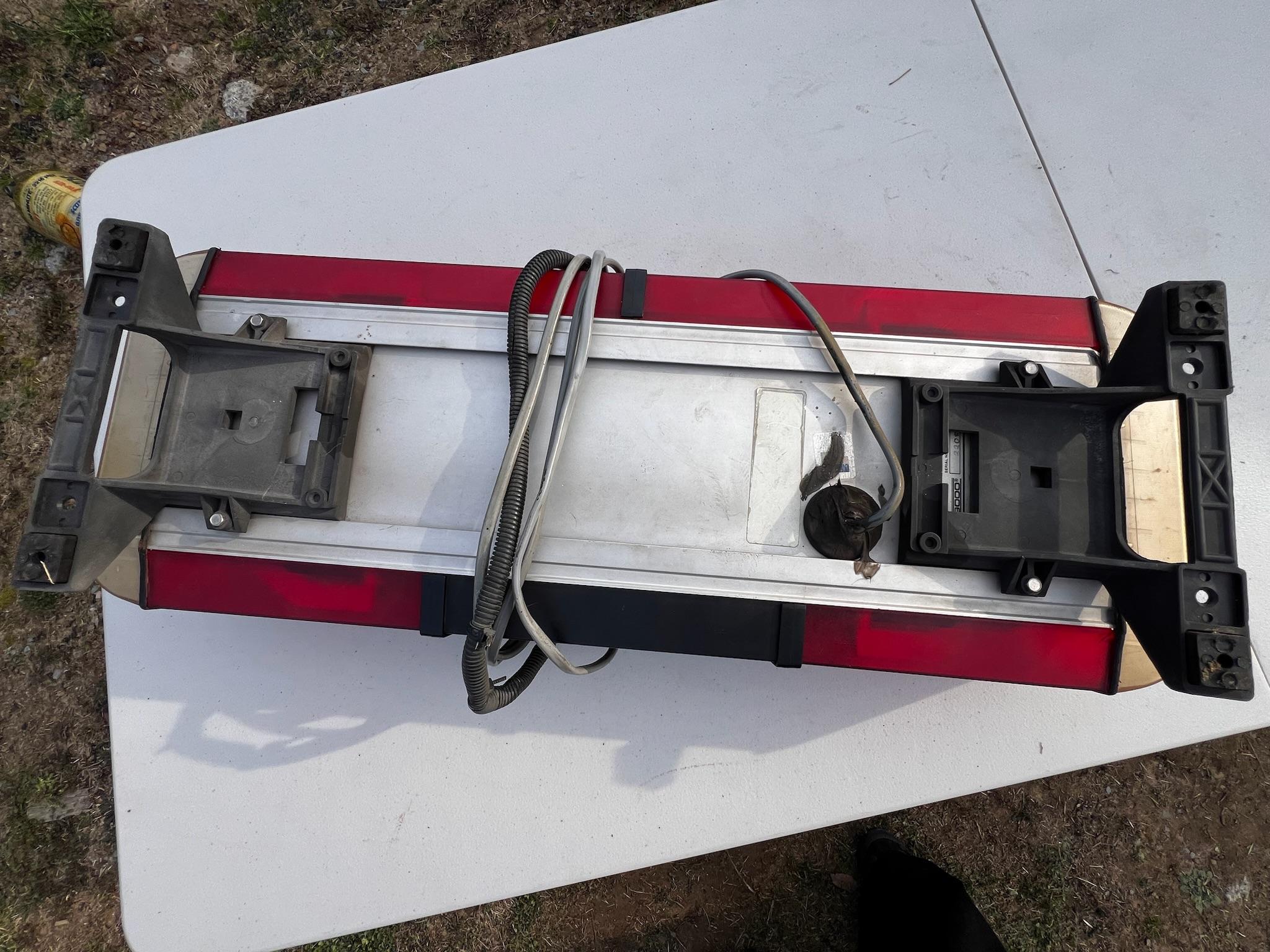 Used Emergency Vehicle Light Bar - image 6