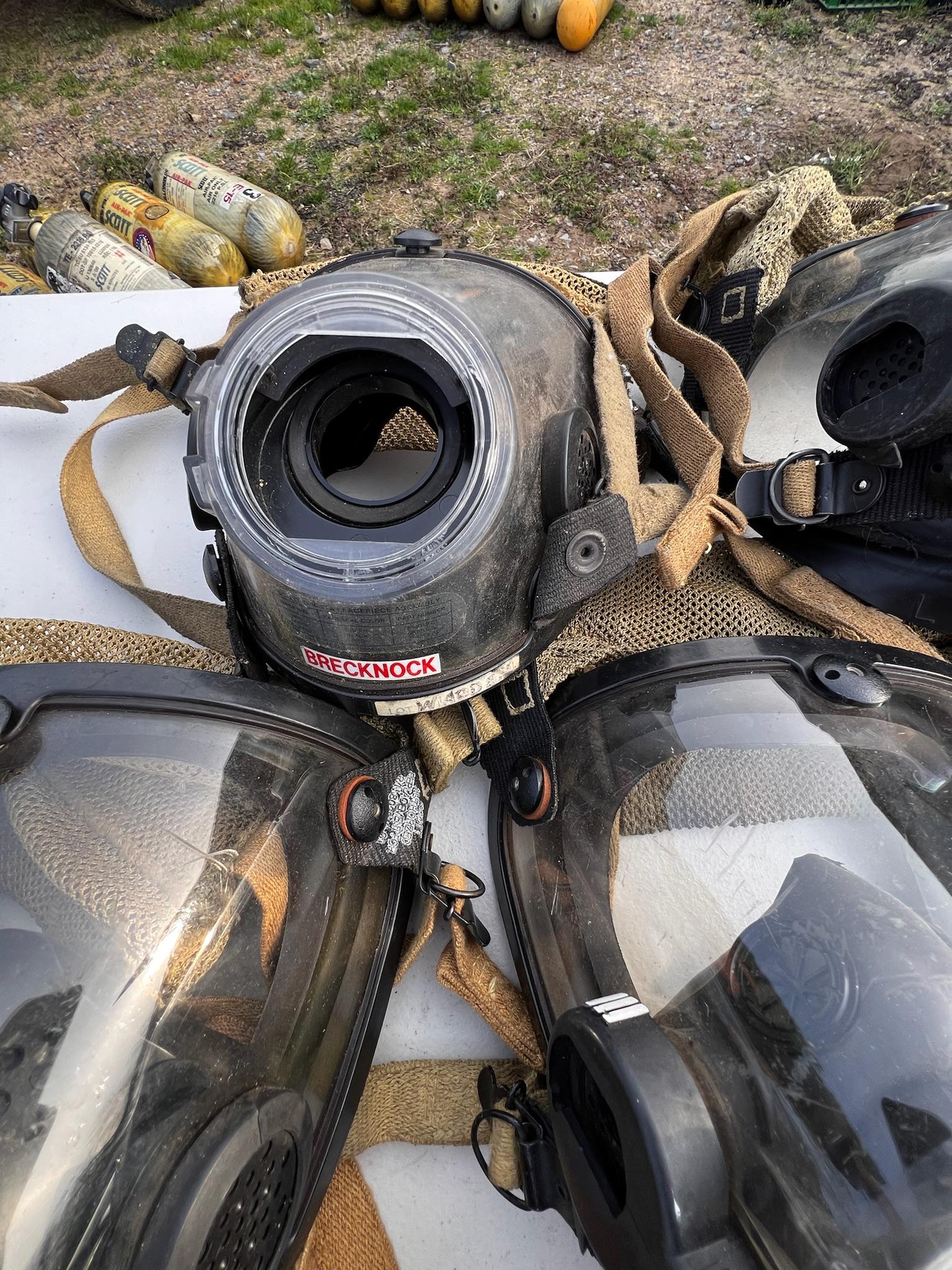 Lot of 9 Used Scott SCBA Masks - image 3