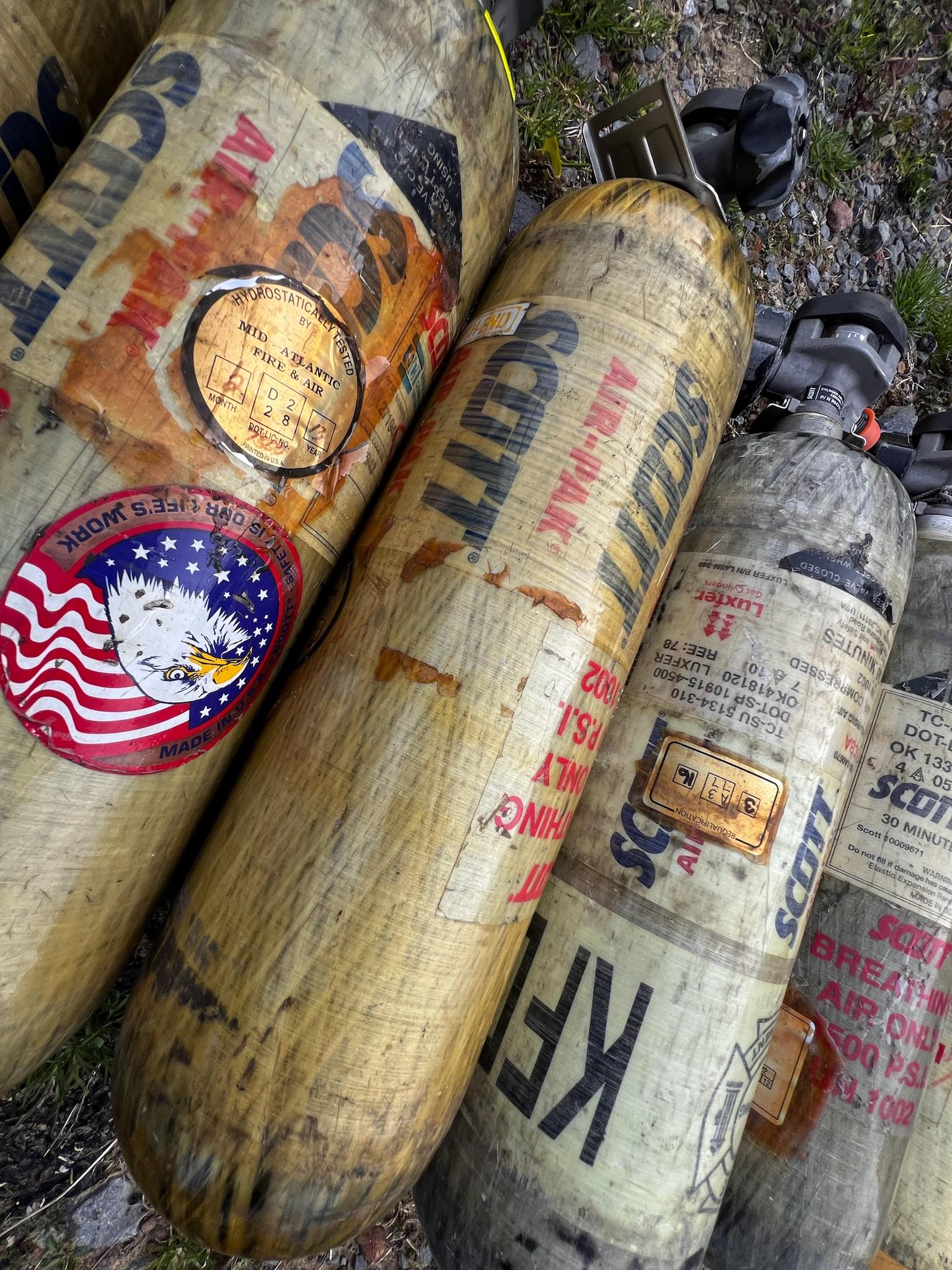 Used Scott 30 minute SCBA Bottles (ONE PER ORDER) - image 1