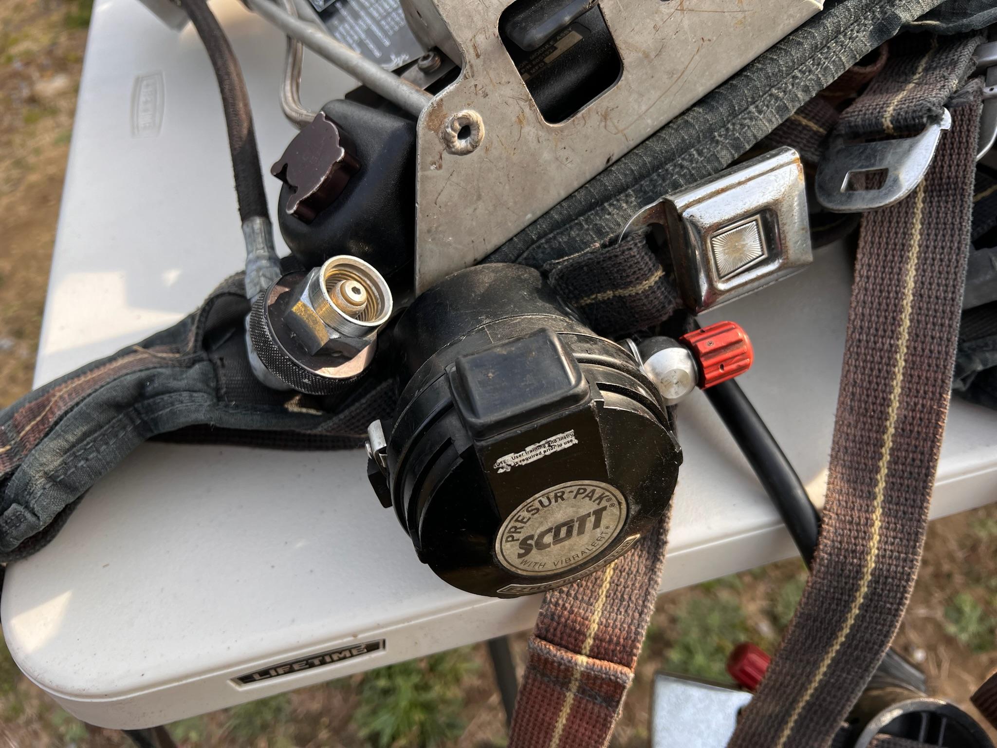 Used Scott SCBA Harnesses (ONE PER ORDER) - image 4