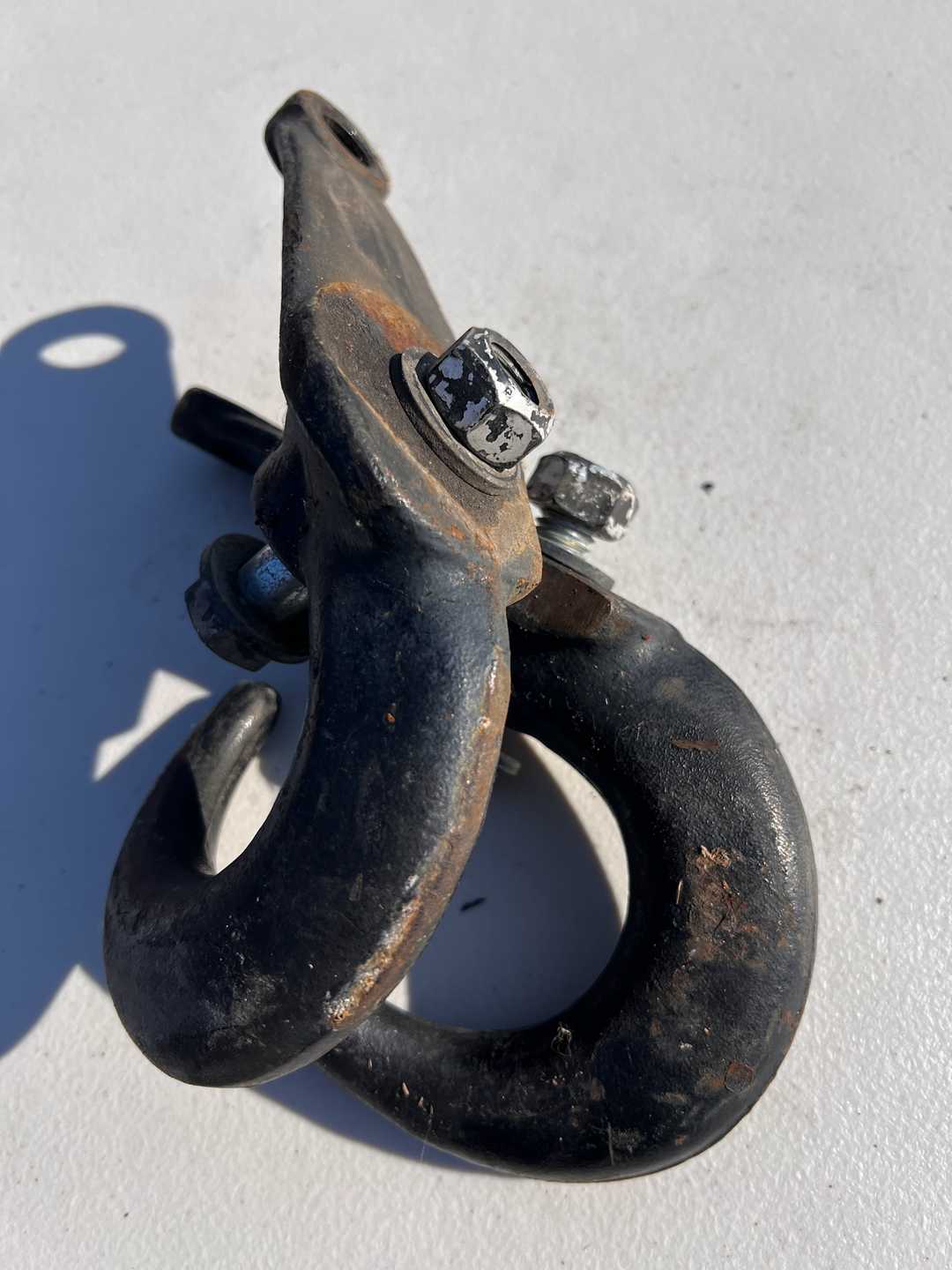Set of 2 tow hooks