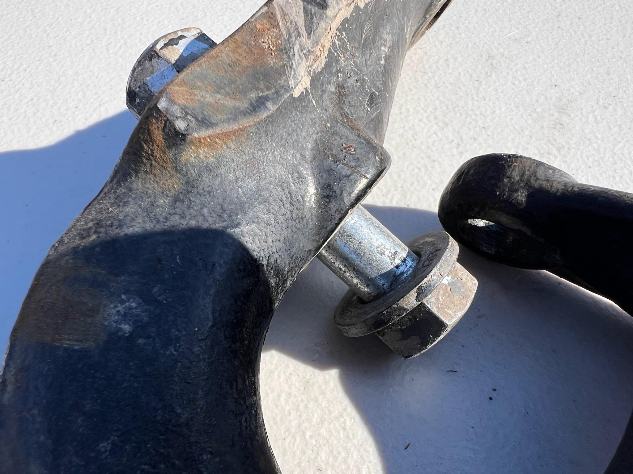 Set of 2 tow hooks - image 4