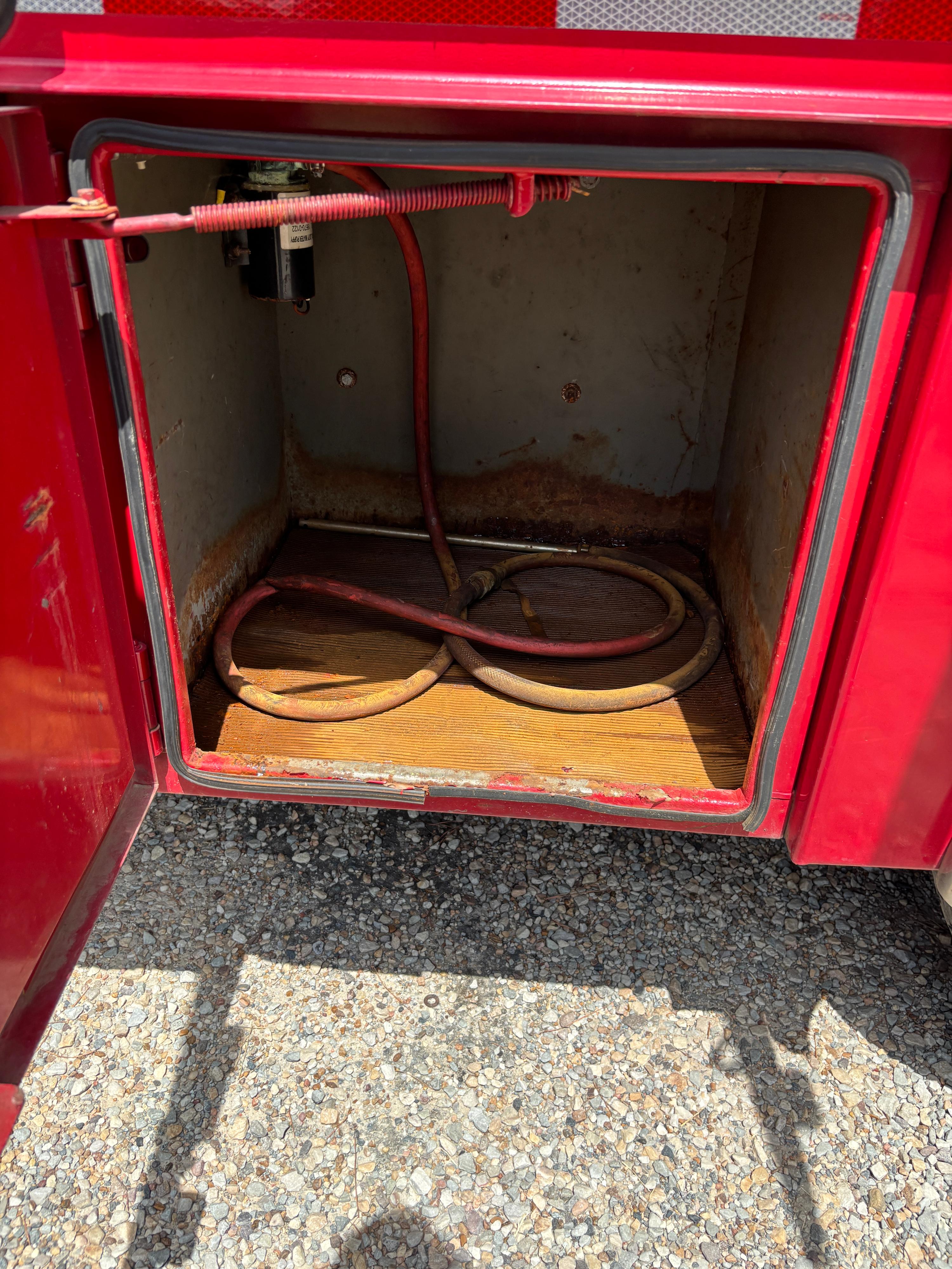2004 Ford Brush Truck - image 17