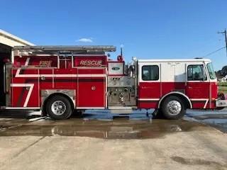 2002 E-One Pumper - image 6