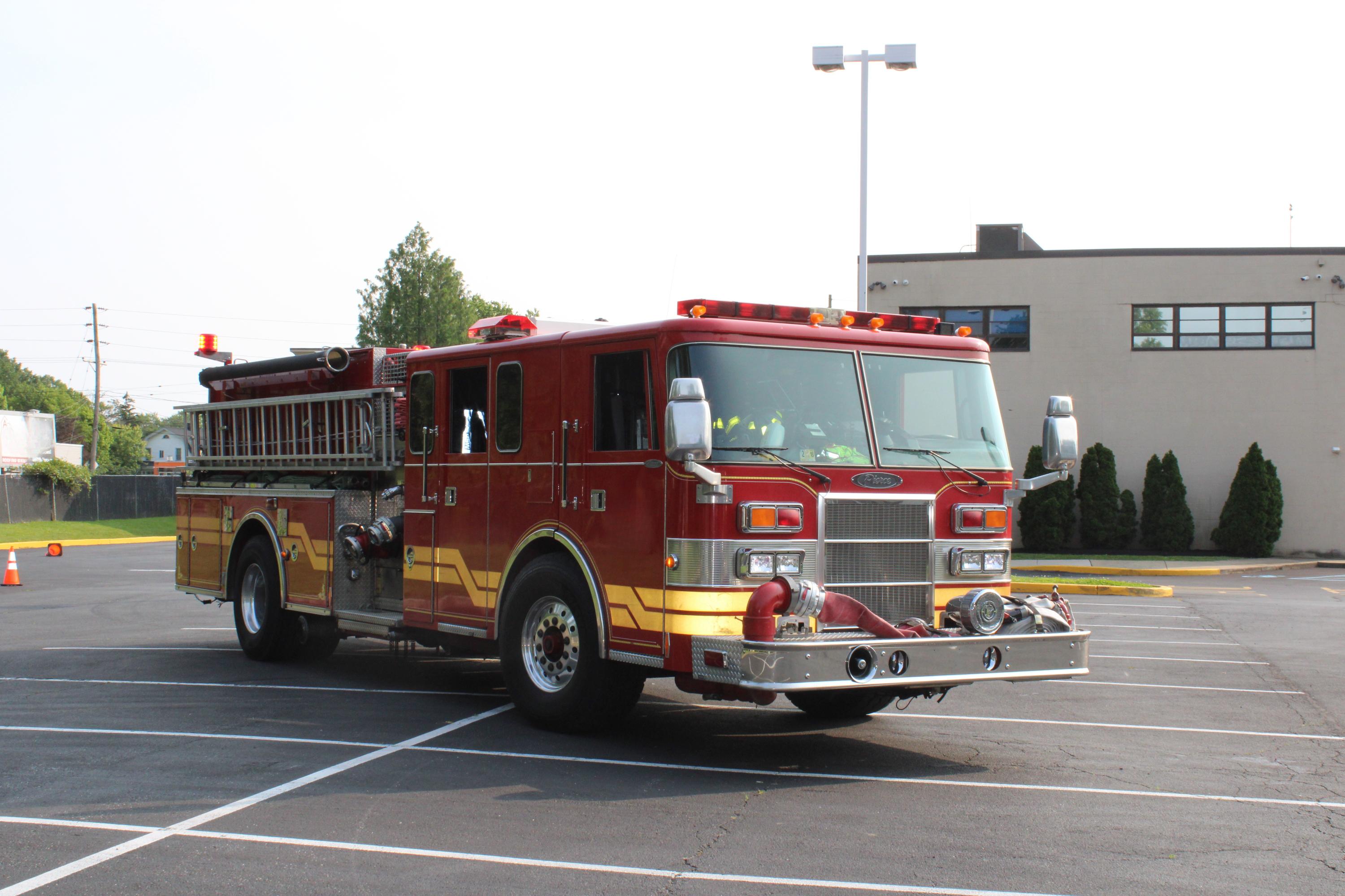 1995 Pierce Lance Pumper - image 8