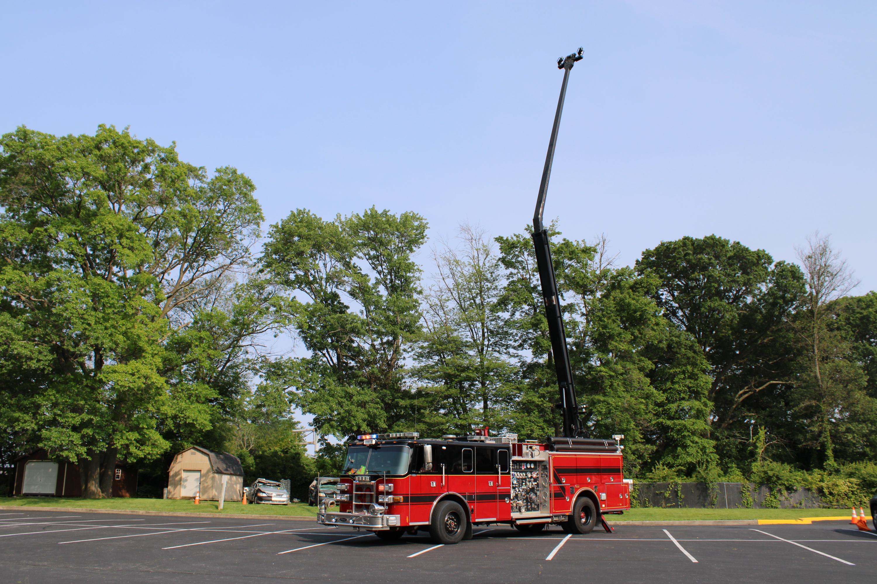 1993 Pierce Lance 54' Telesquirt - image 5