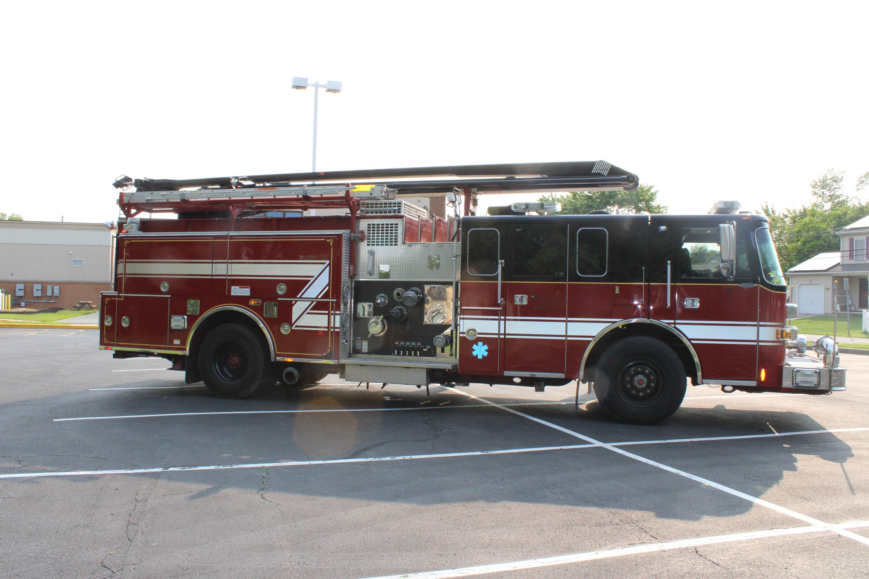 1993 Pierce Lance 54' Telesquirt - image 6