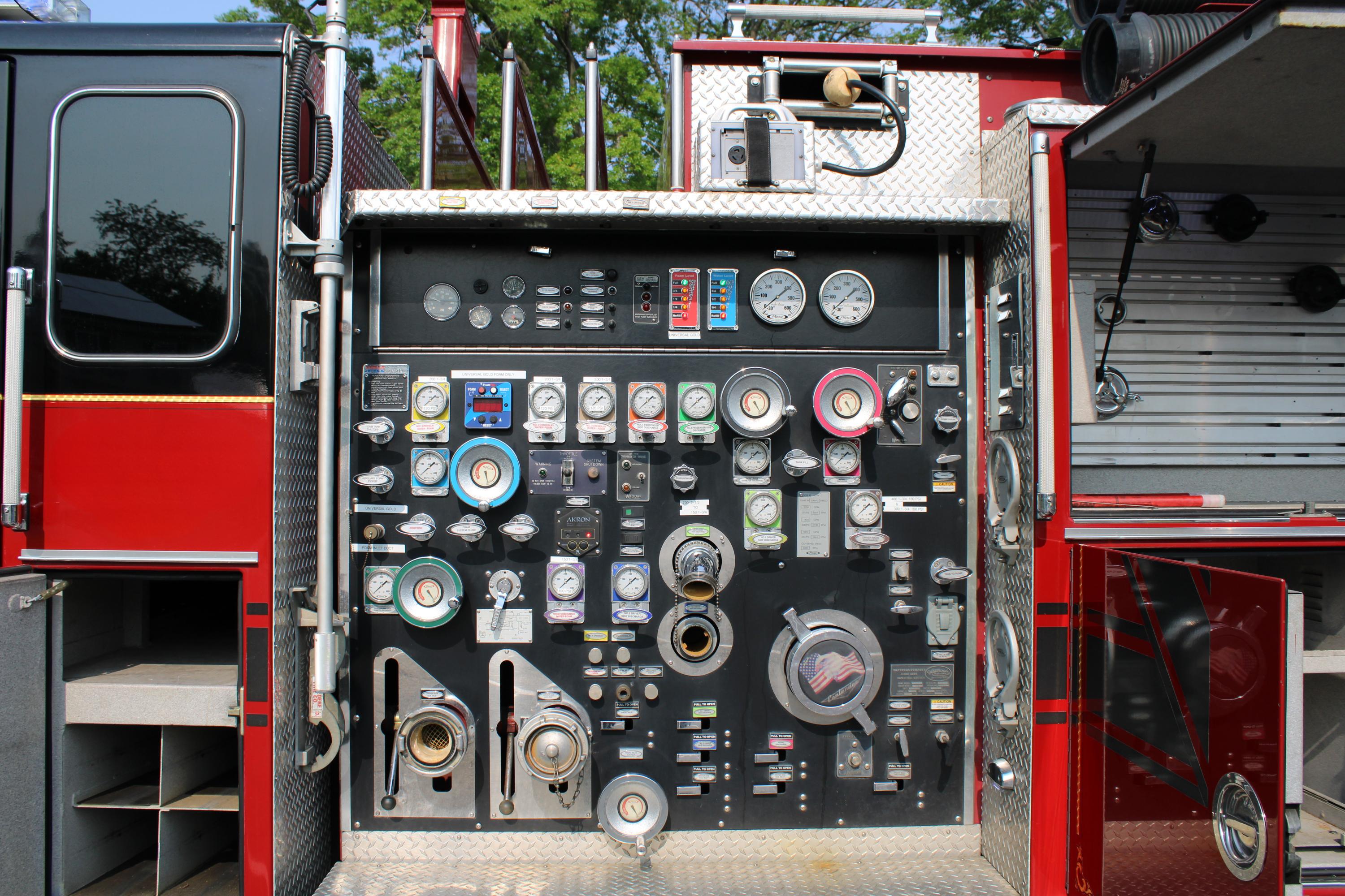 1993 Pierce Lance 54' Telesquirt - image 17