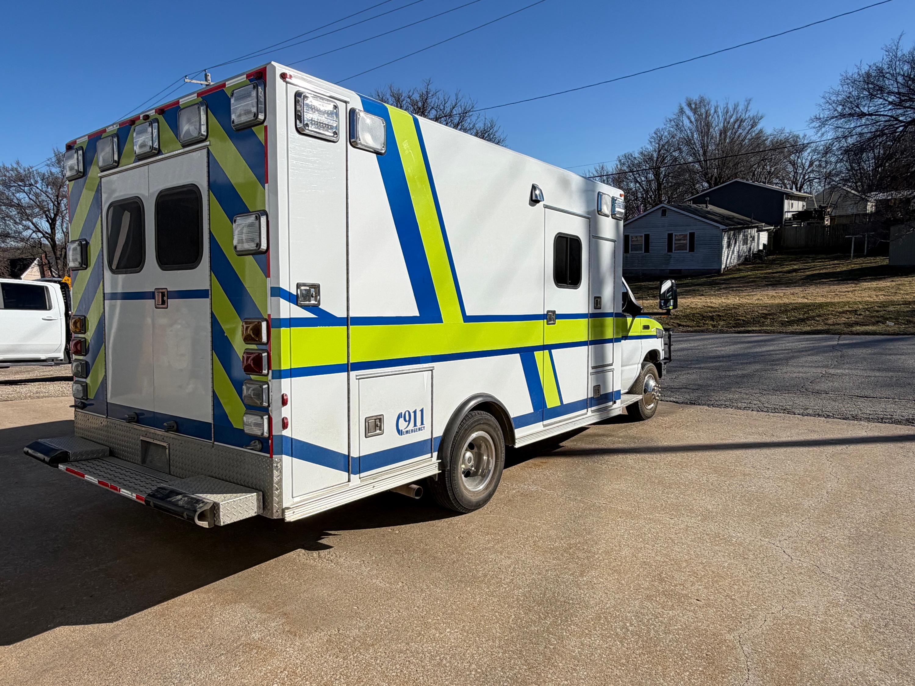 2014 Osage Ford Type III Ambulance - image 2