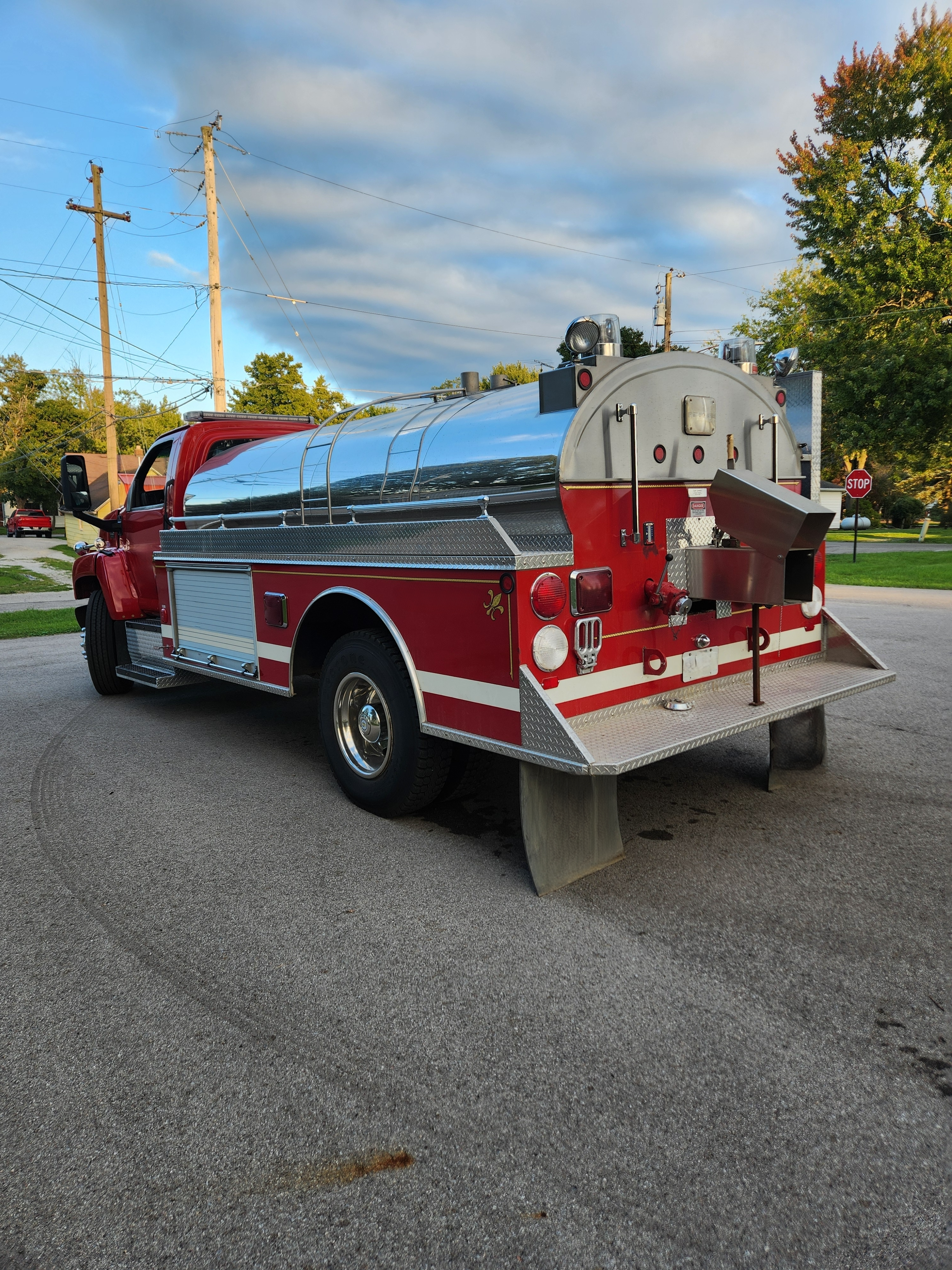 2004 Chevrolet C7500 Tanker - image 6