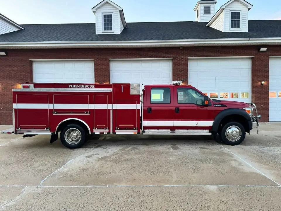 2015 Ford F-550 4x4 Mini Pumper/Brush Truck 175/300/25 - image 6