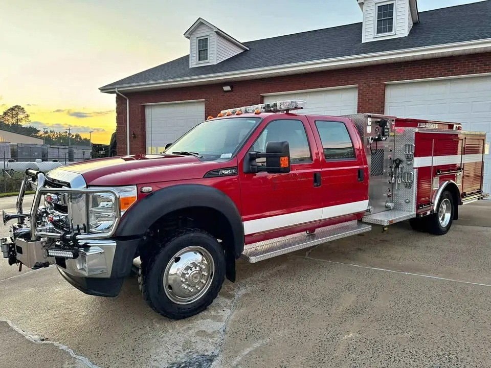 2015 Ford F-550 4x4 Mini Pumper/Brush Truck 175/300/25