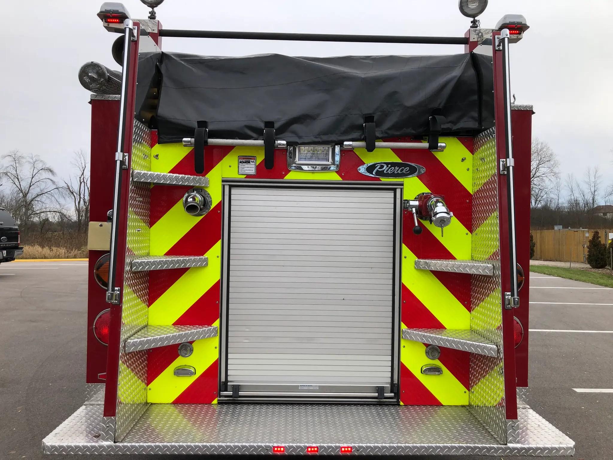 1995 Pierce Saber - image 6