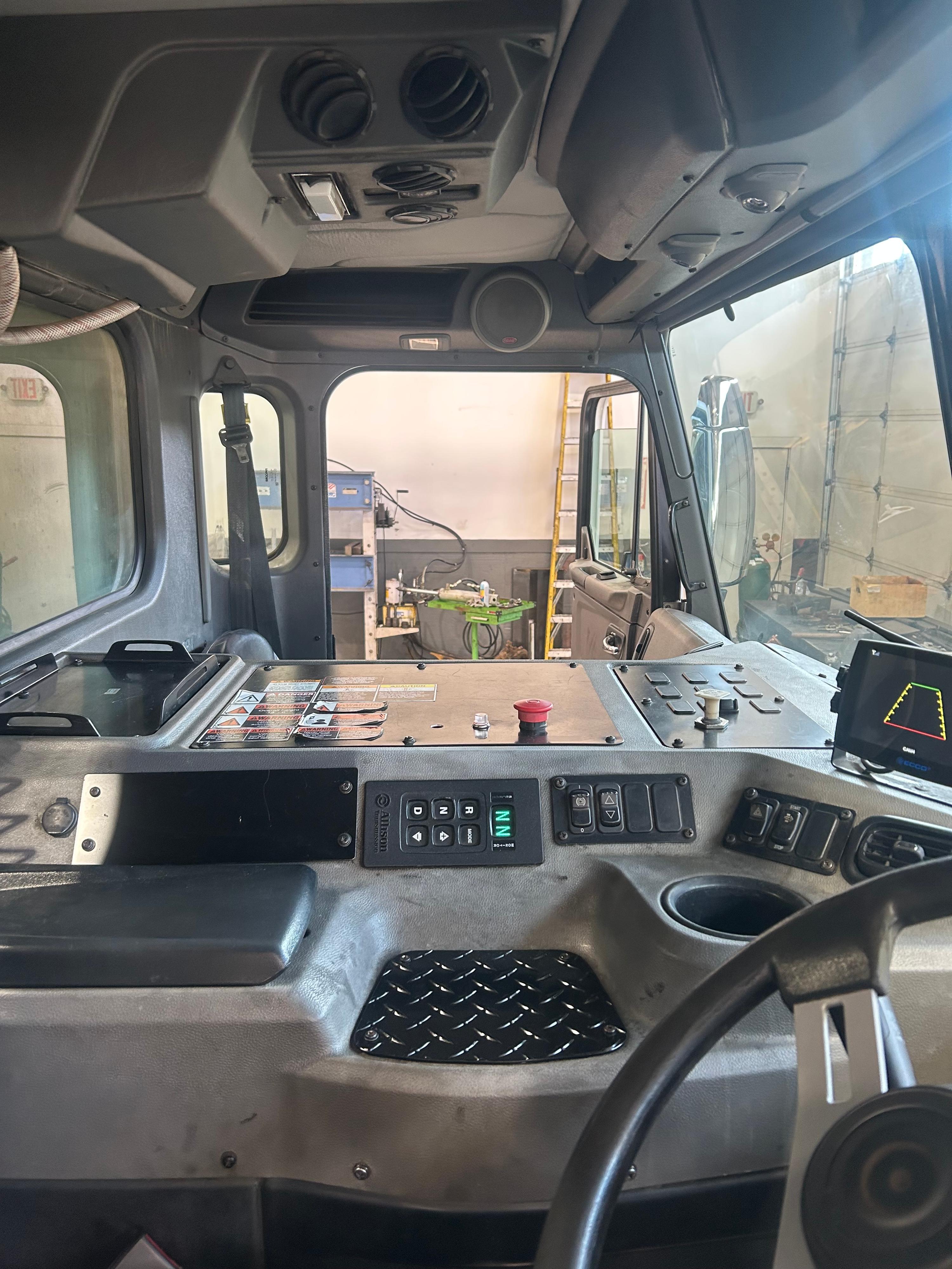 2017 Peterbilt Chassis Only Side Loader - image 8