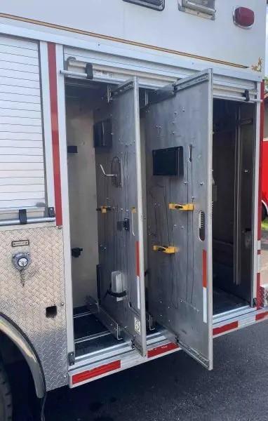 2003 Saulsbury Spartan Heavy Rescue - image 7
