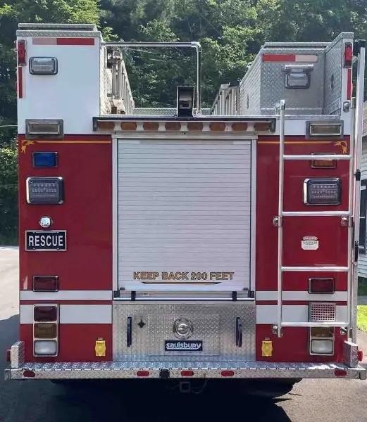 2003 Saulsbury Spartan Heavy Rescue - image 3