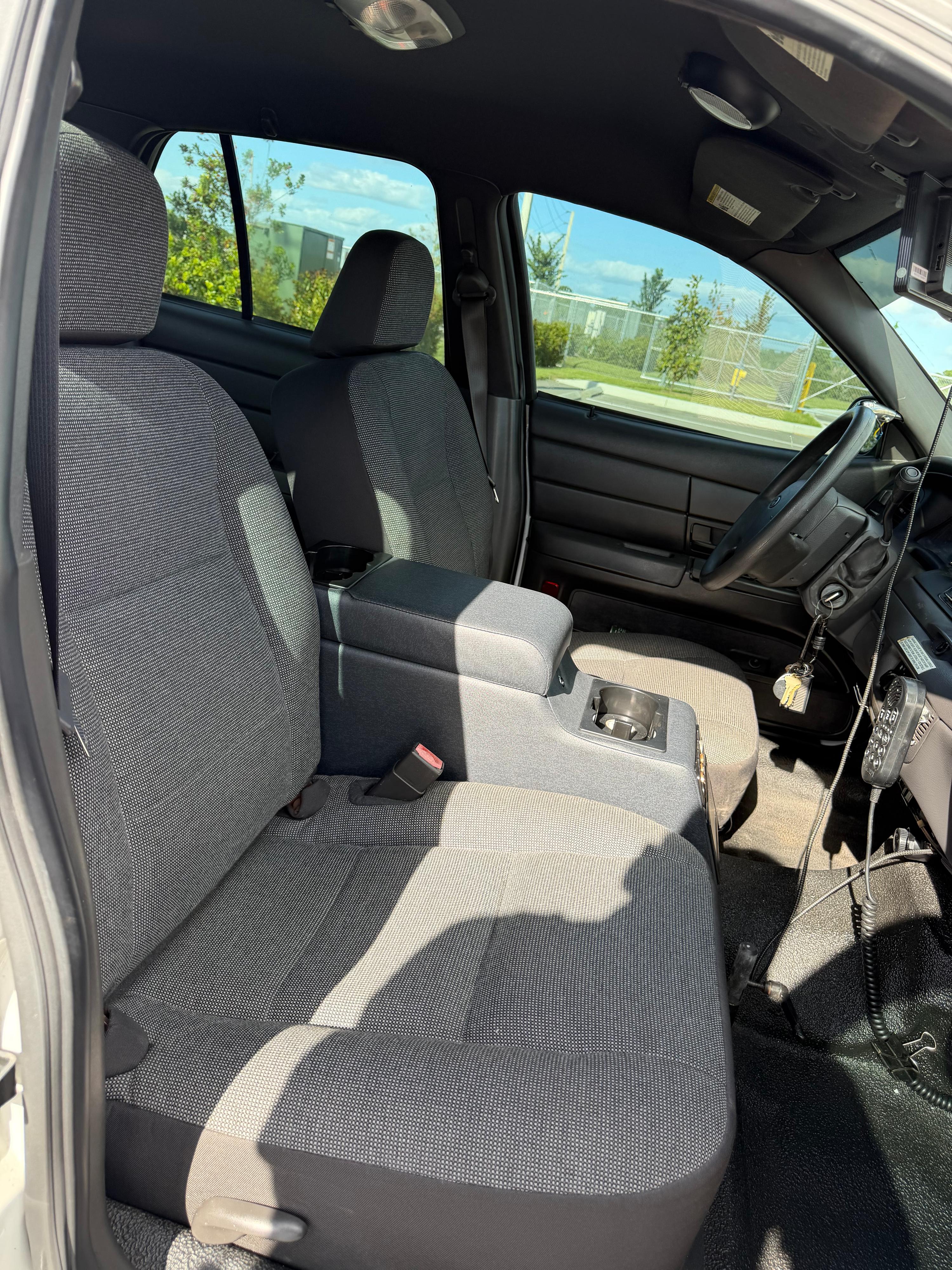 2005 Ford Crown Victoria Command Unit - image 17