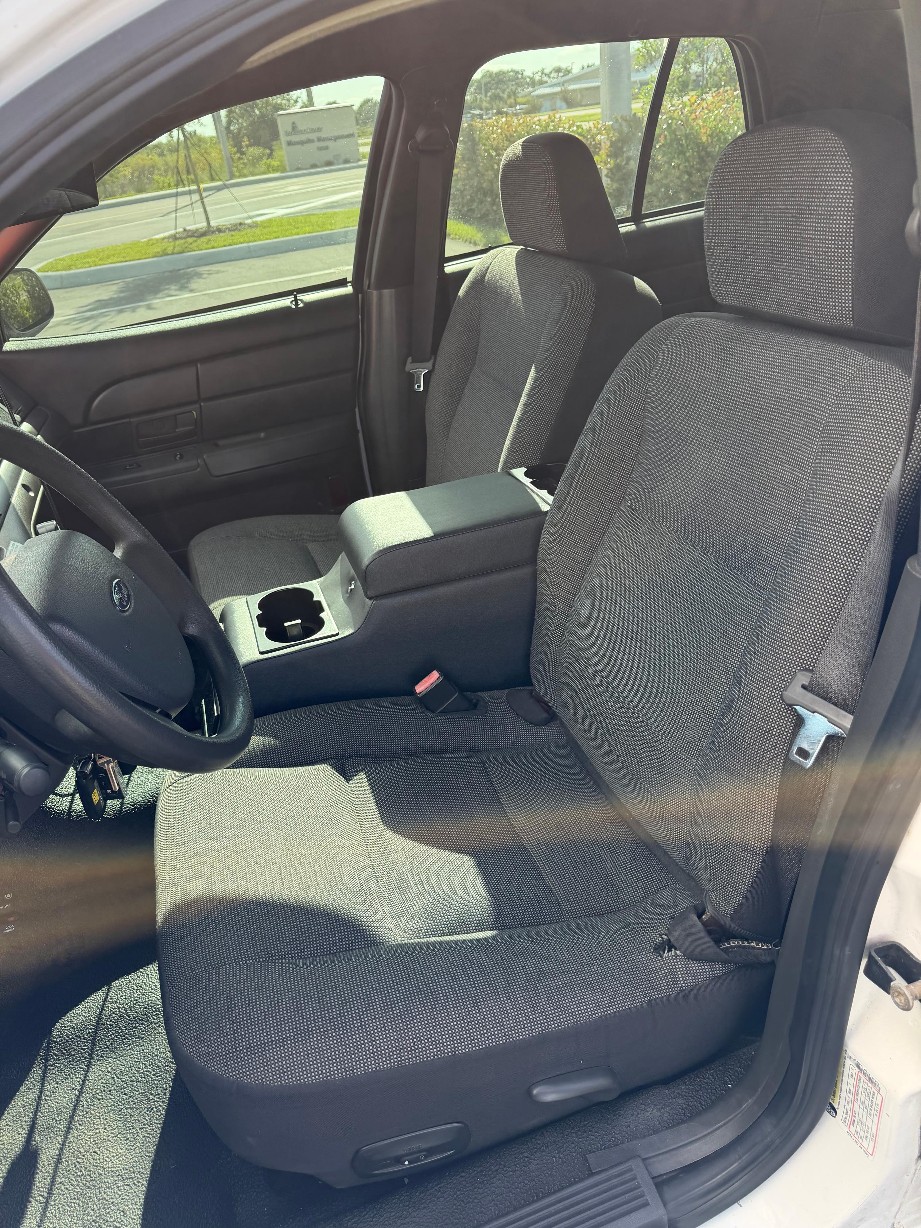 2005 Ford Crown Victoria Command Unit - image 14
