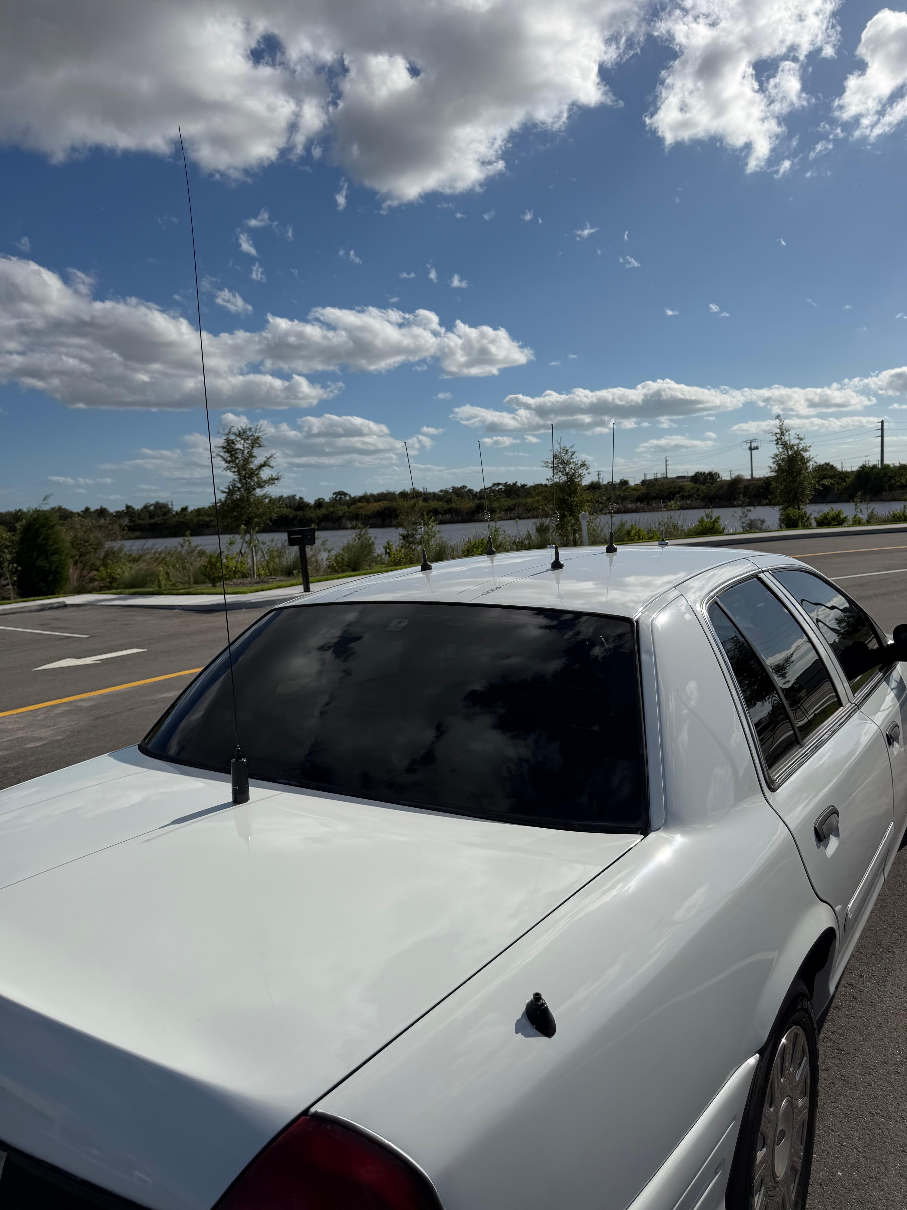 2005 Ford Crown Victoria Command Unit - image 11