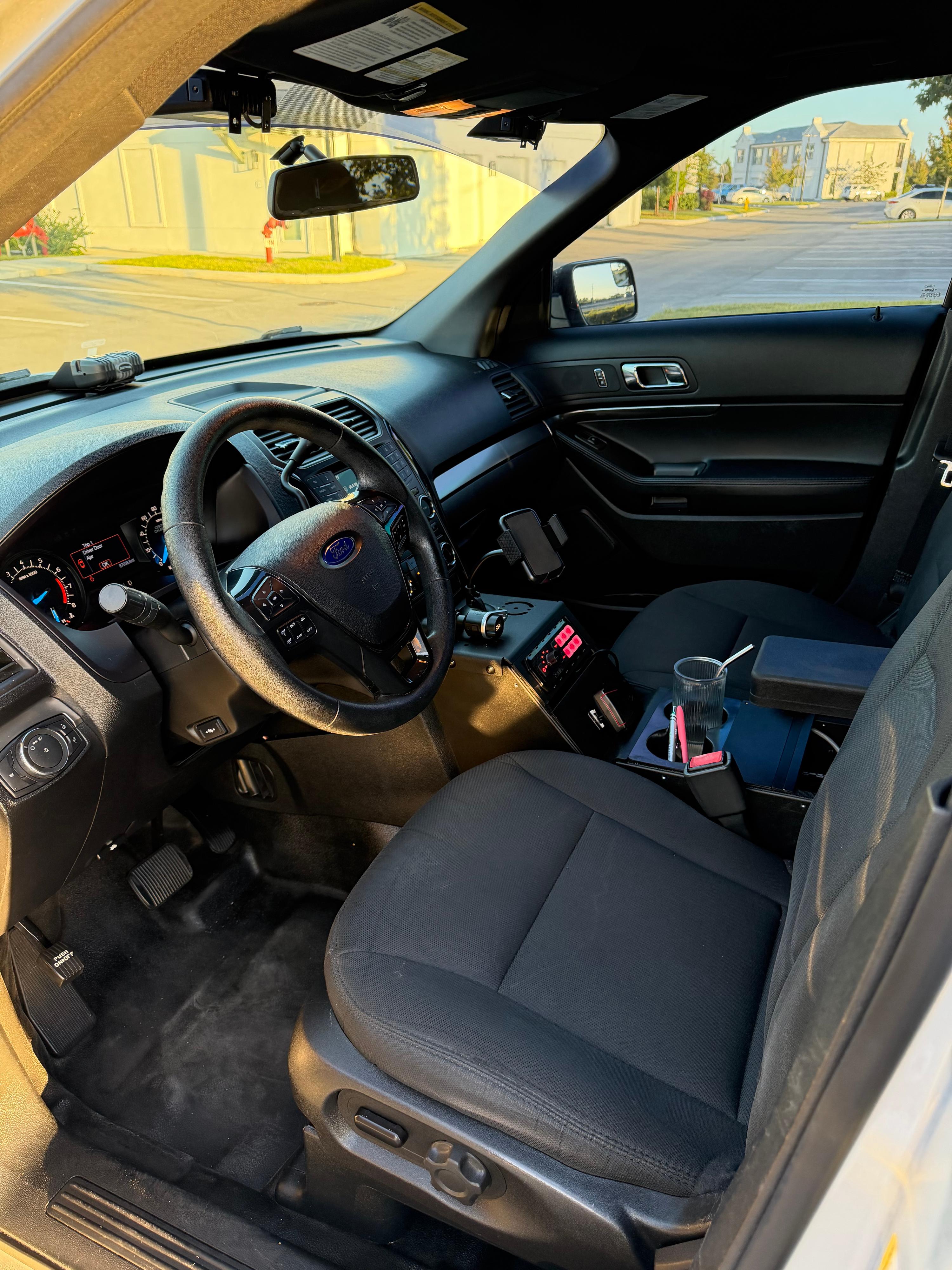2017 Ford Explorer 4x4 Command Unit - image 18