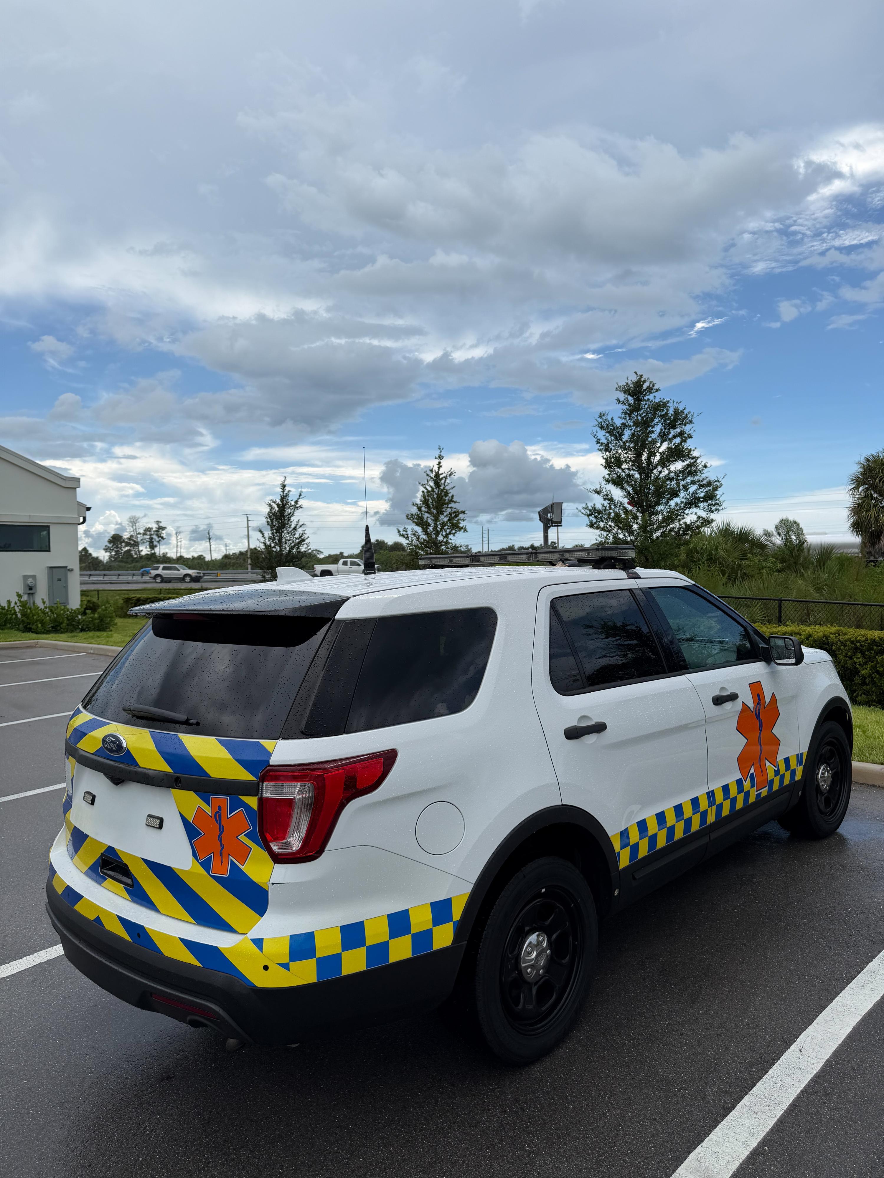 2017 Ford Explorer 4x4 Command Unit - image 3