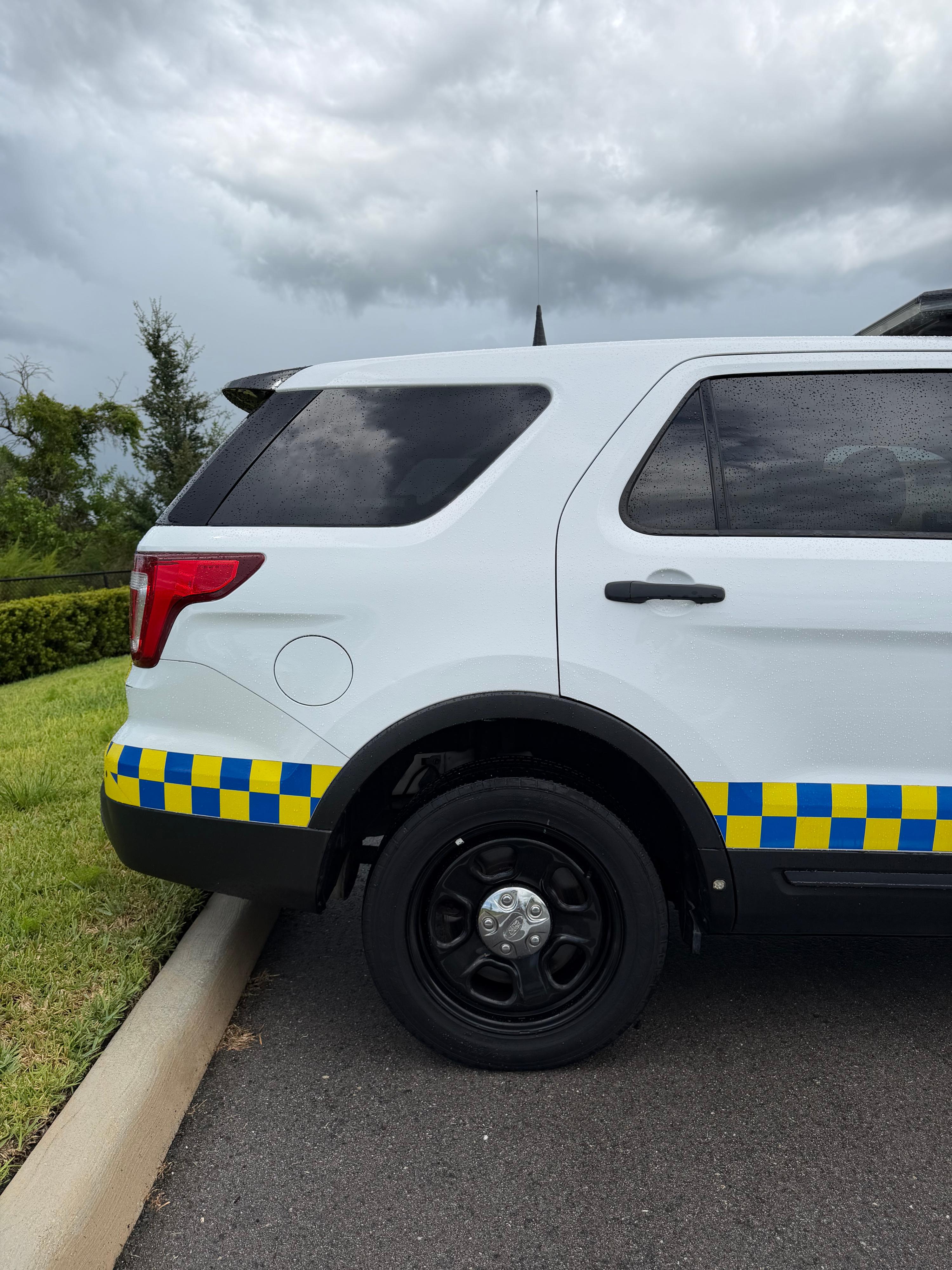 2017 Ford Explorer 4x4 Command Unit - image 7