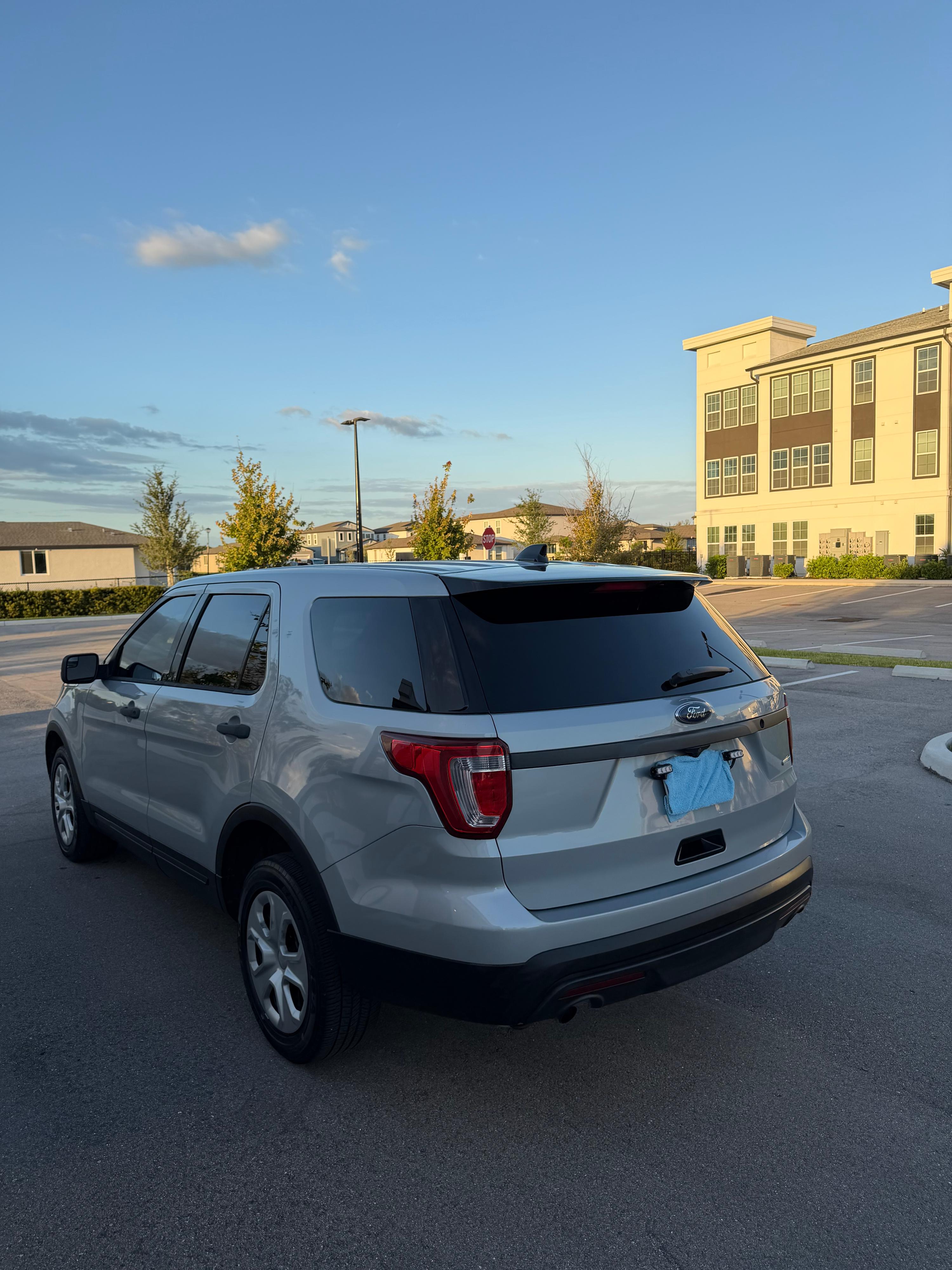 2017 Ford Explorer 4x4 Command Unit - image 11