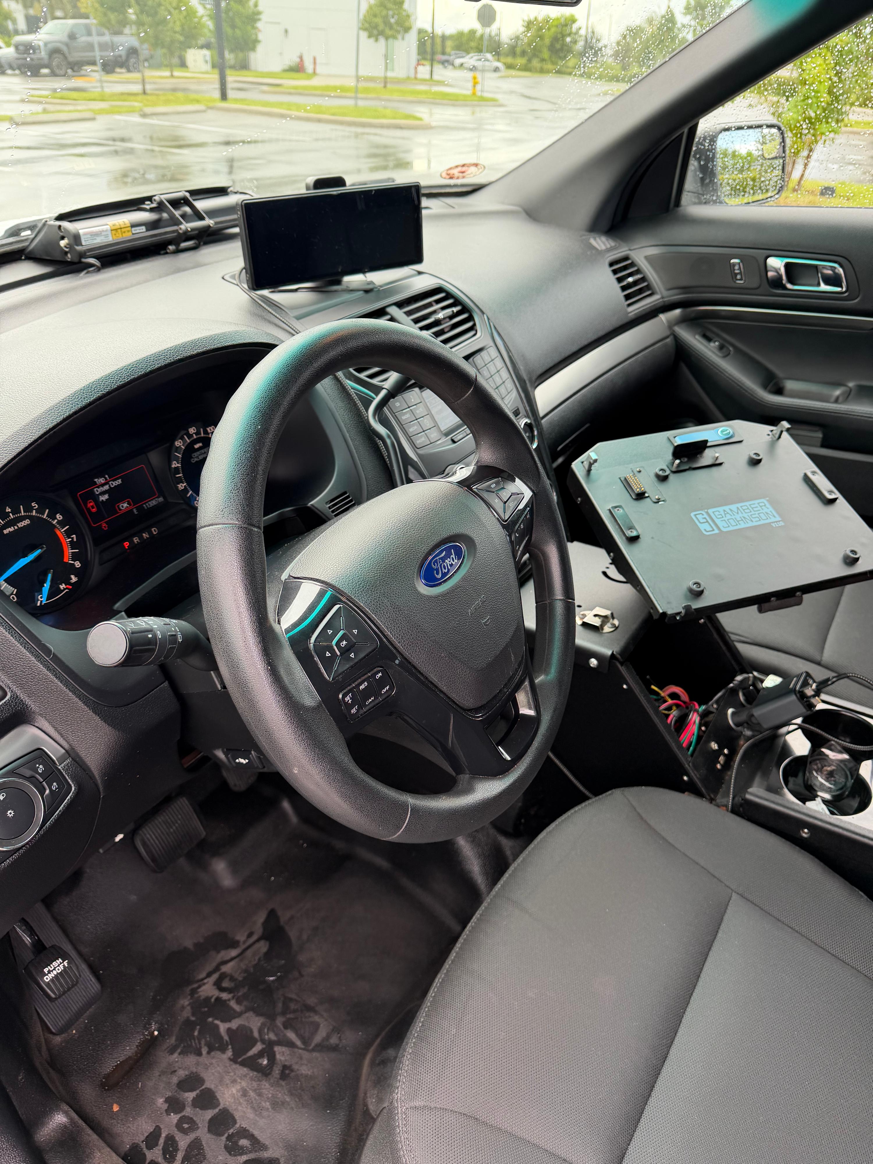 2017 Ford Explorer 4x4 Command Unit - image 14