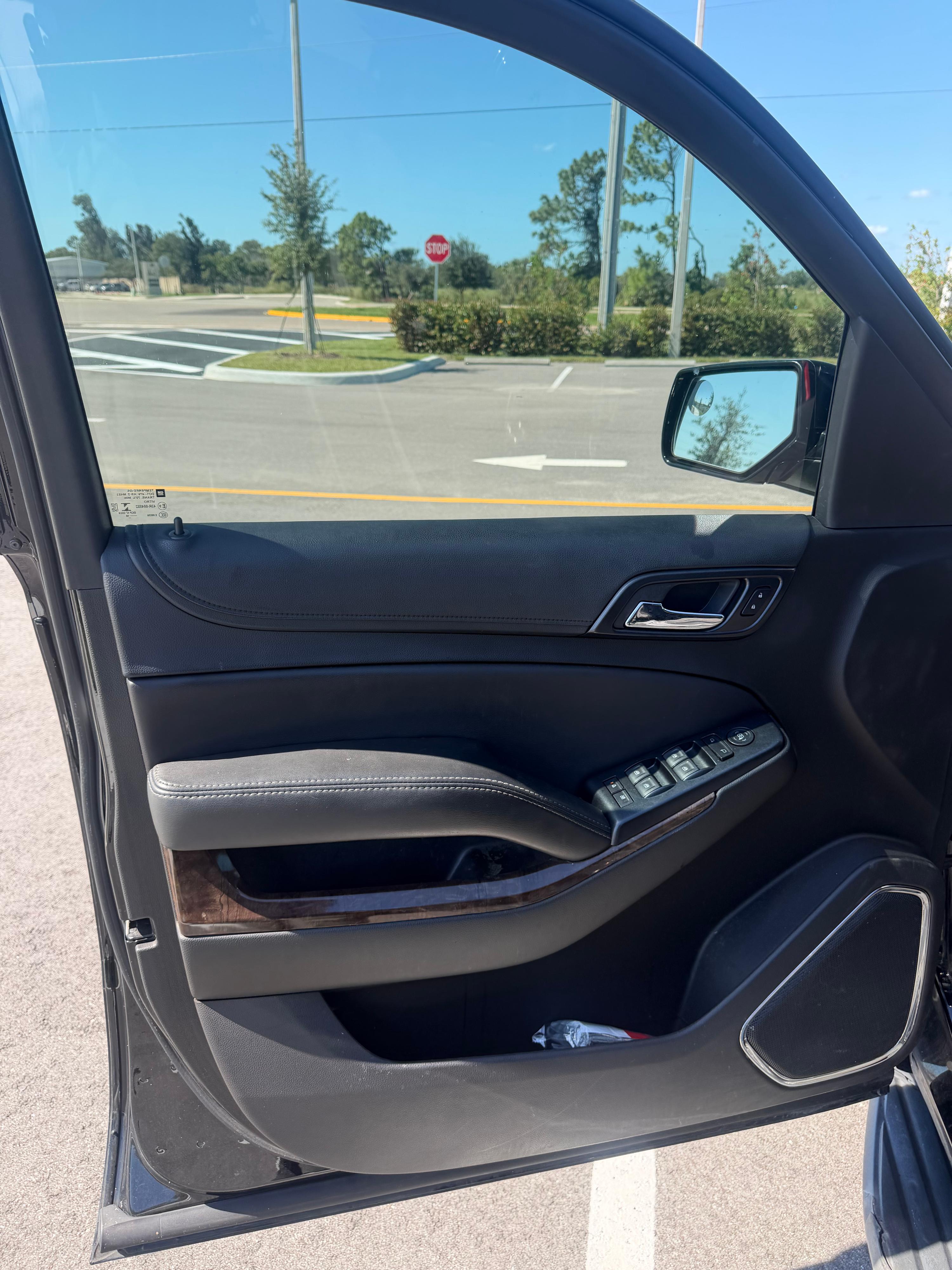 2018 Chevrolet Tahoe 4x4 Command Unit - image 14