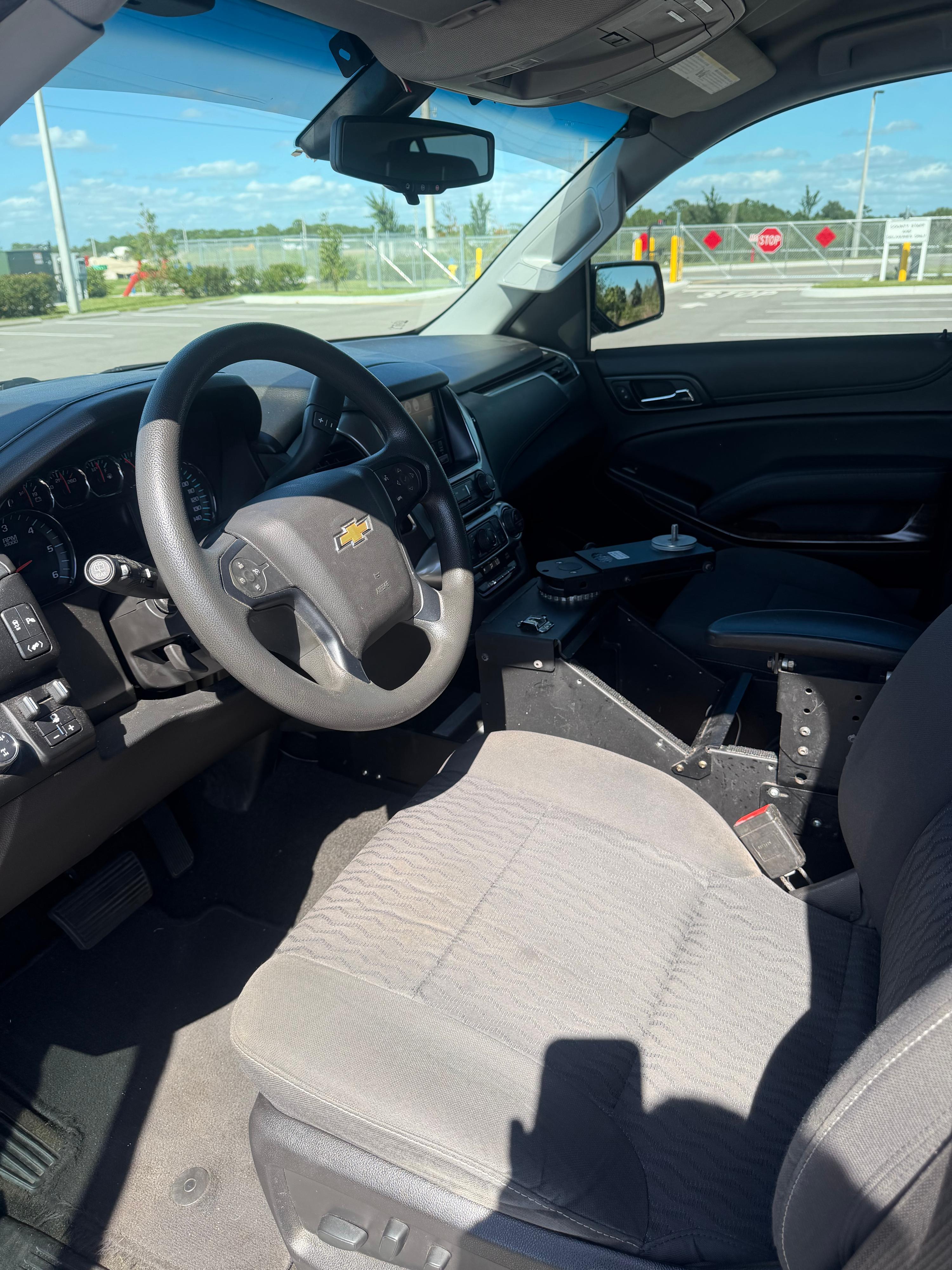 2018 Chevrolet Tahoe 4x4 Command Unit - image 12