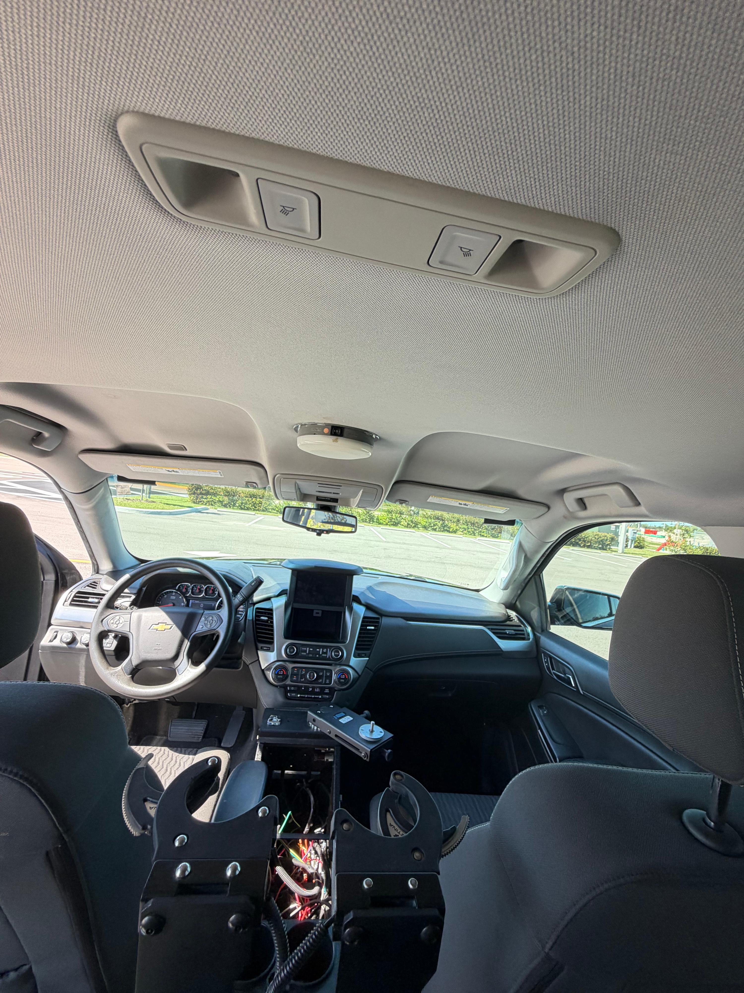 2018 Chevrolet Tahoe 4x4 Command Unit - image 16