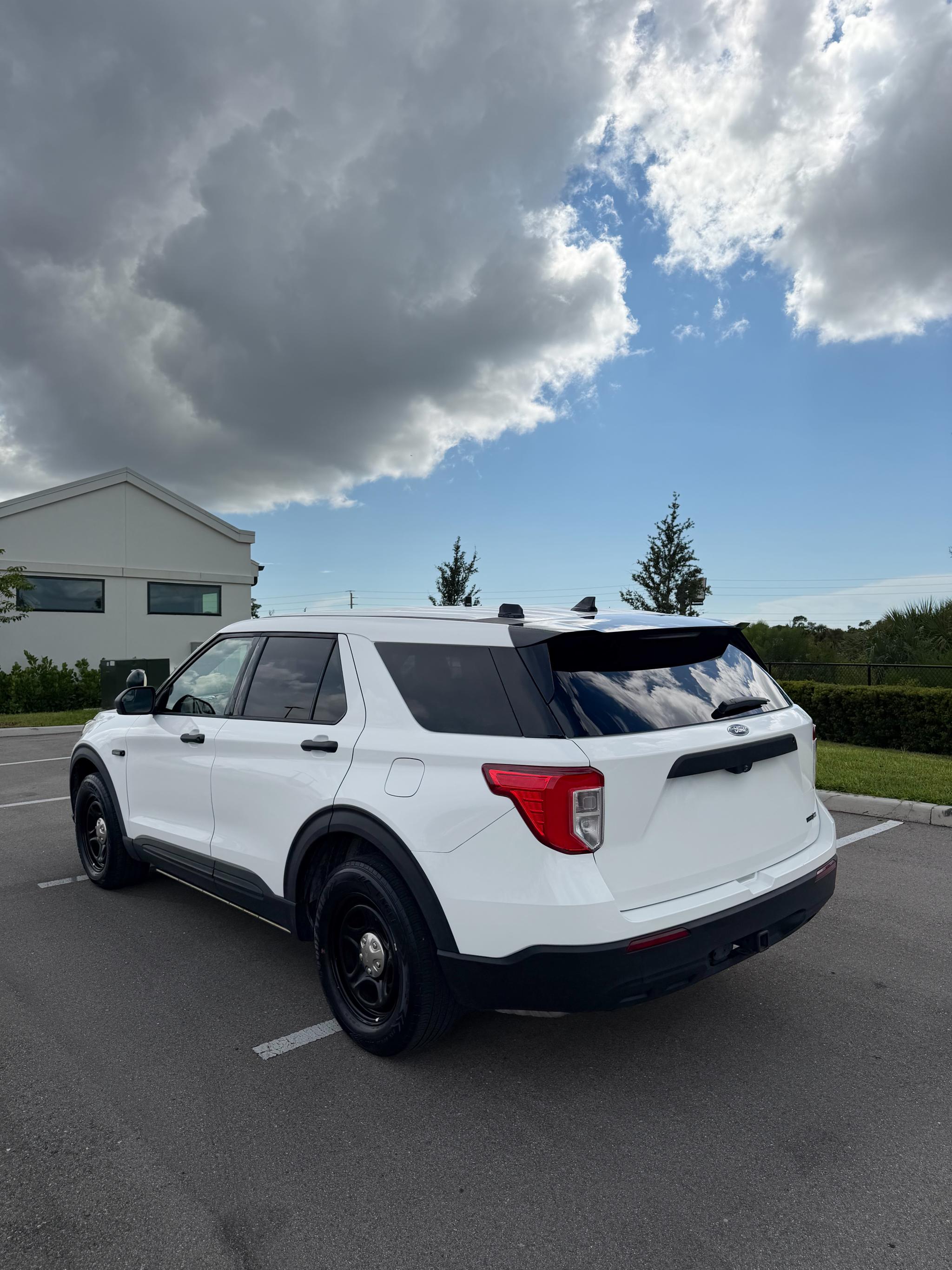 2020 Ford Explorer 4x4 Command Unit - image 5